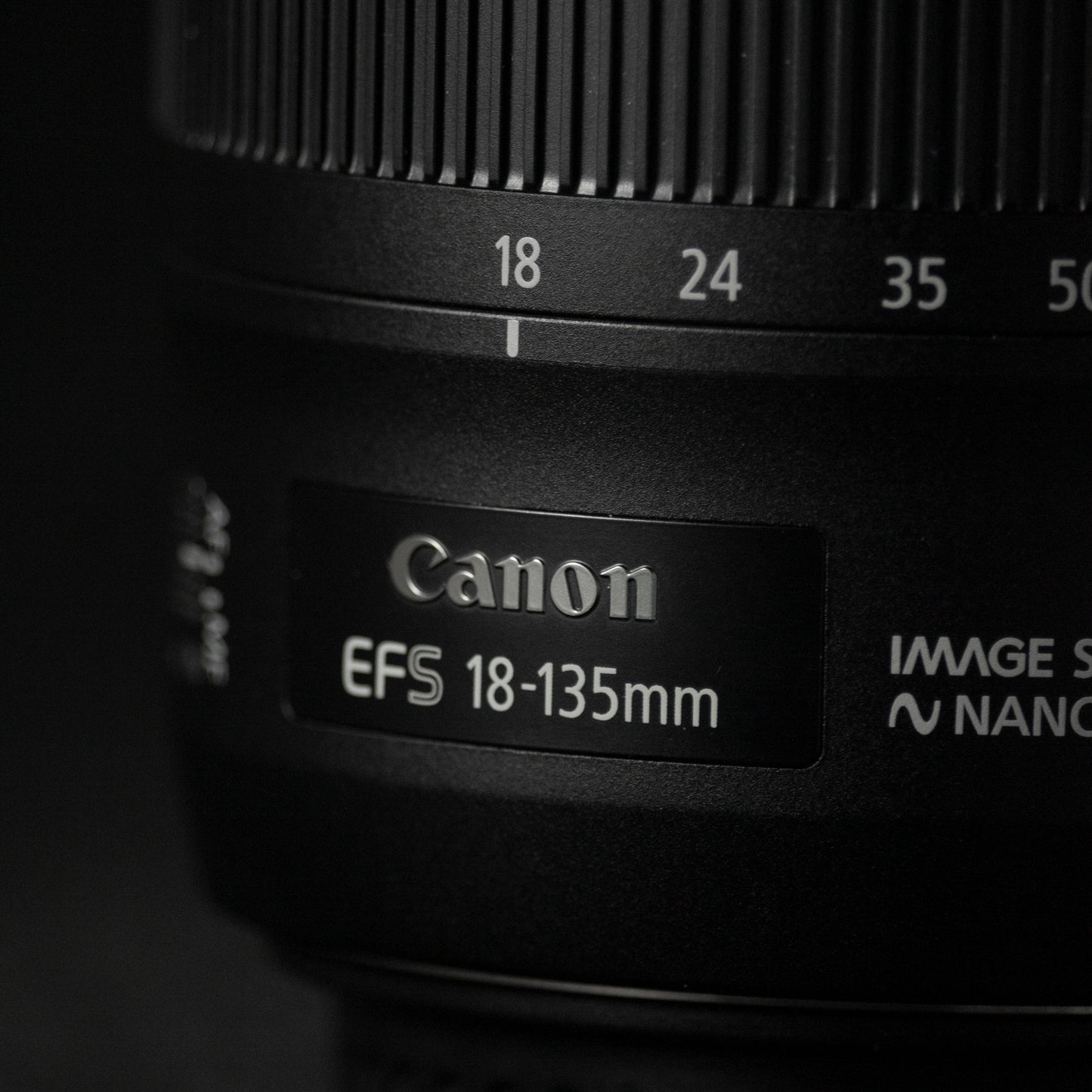 Canon EF-S 18-135mm f3.5-5.6 IS USM Nano