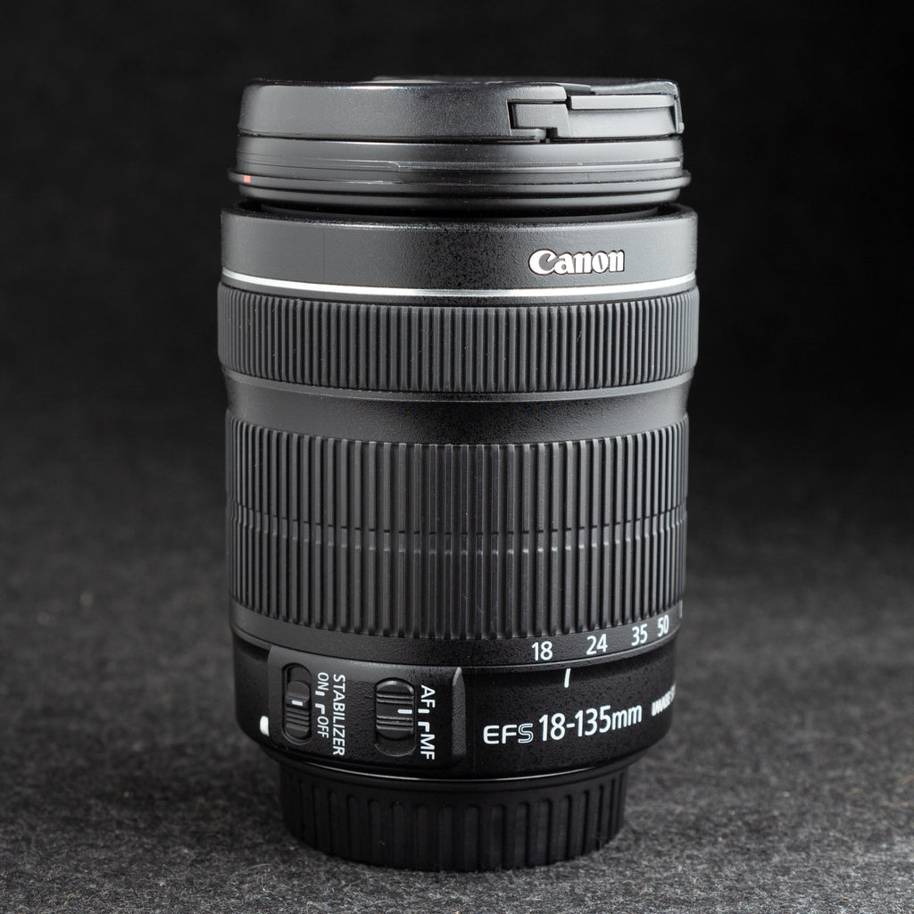 Canon EF-S 18-135mm f3.5-5.6 IS STM