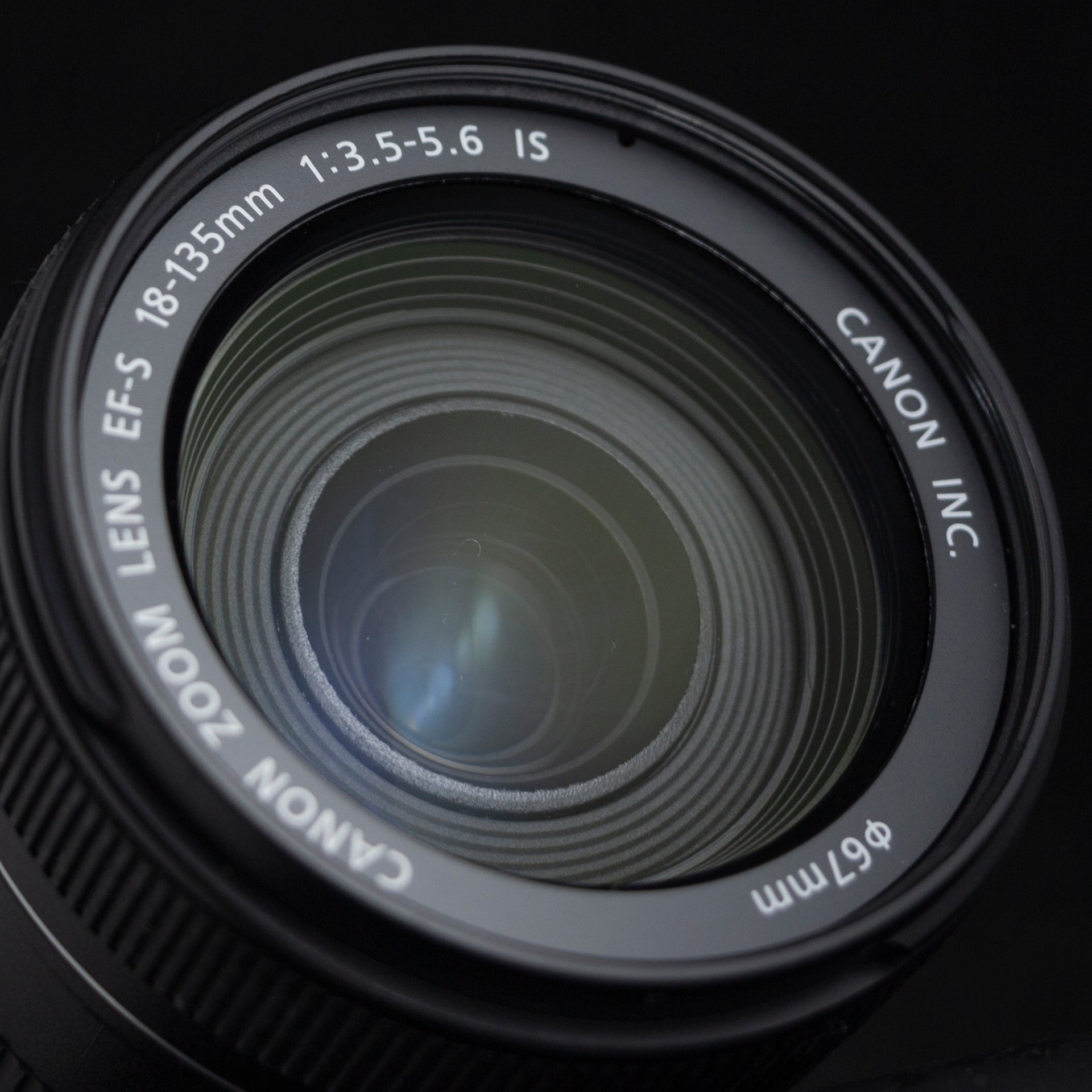 Canon EF-S 18-135mm f3.5-5.6 IS