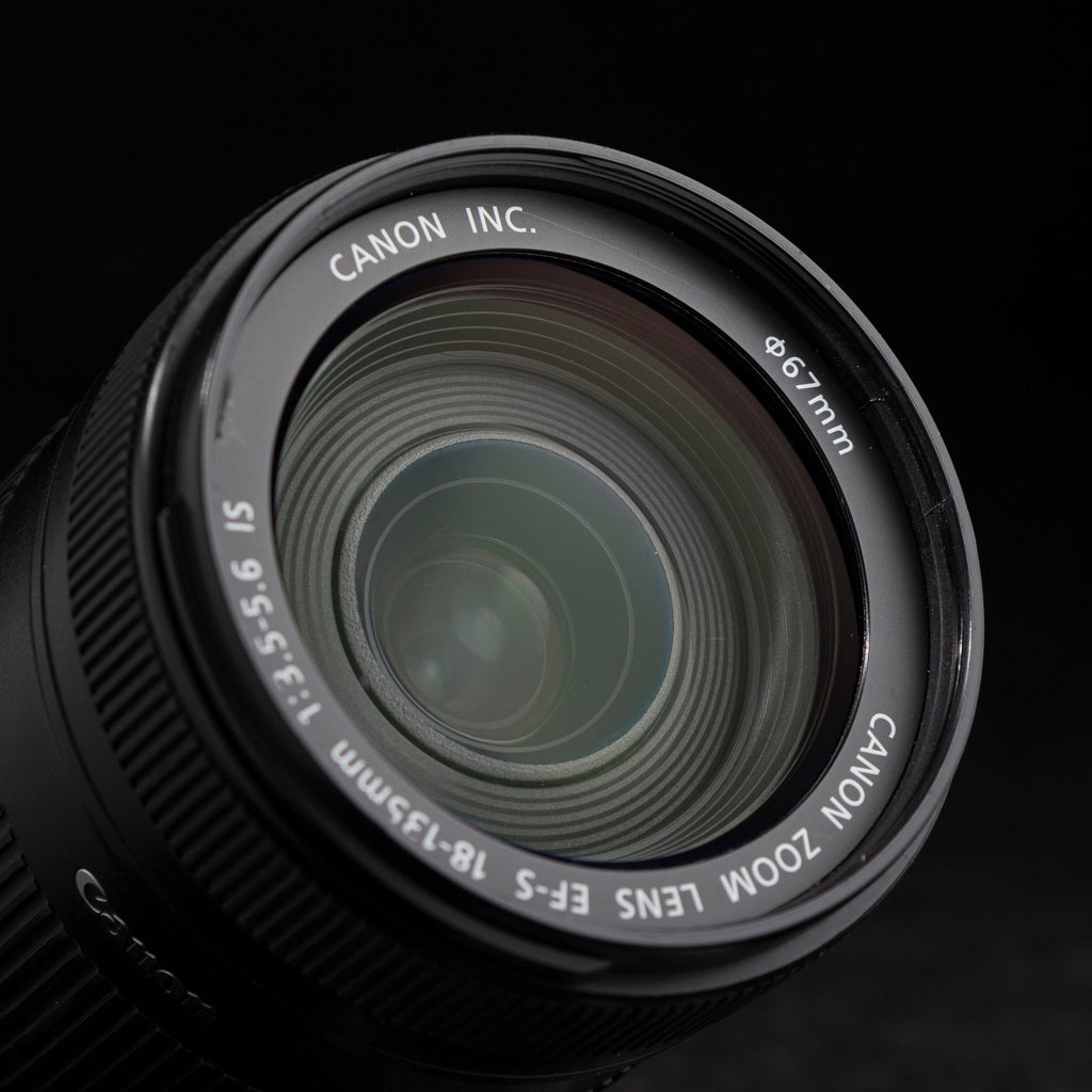 Canon EF-S 18-135mm f3.5-5.6 IS