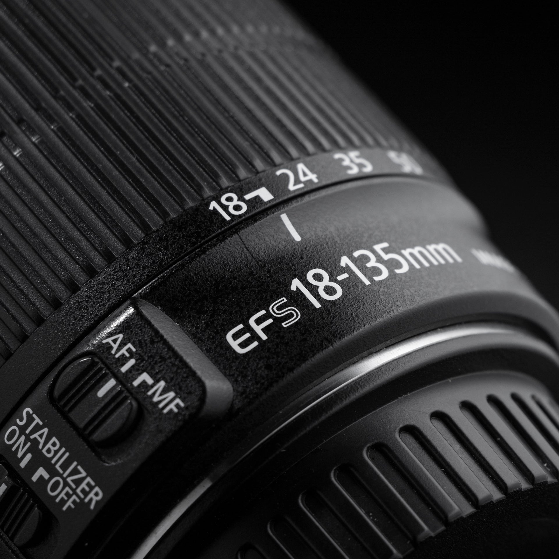 Canon EF-S 18-135mm f3.5-5.6 IS