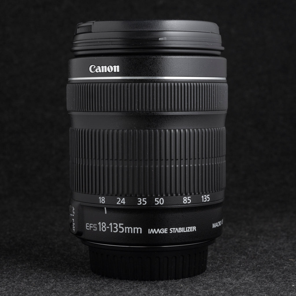 Canon EF-S 18-135mm f3.5-5.6 IS STM
