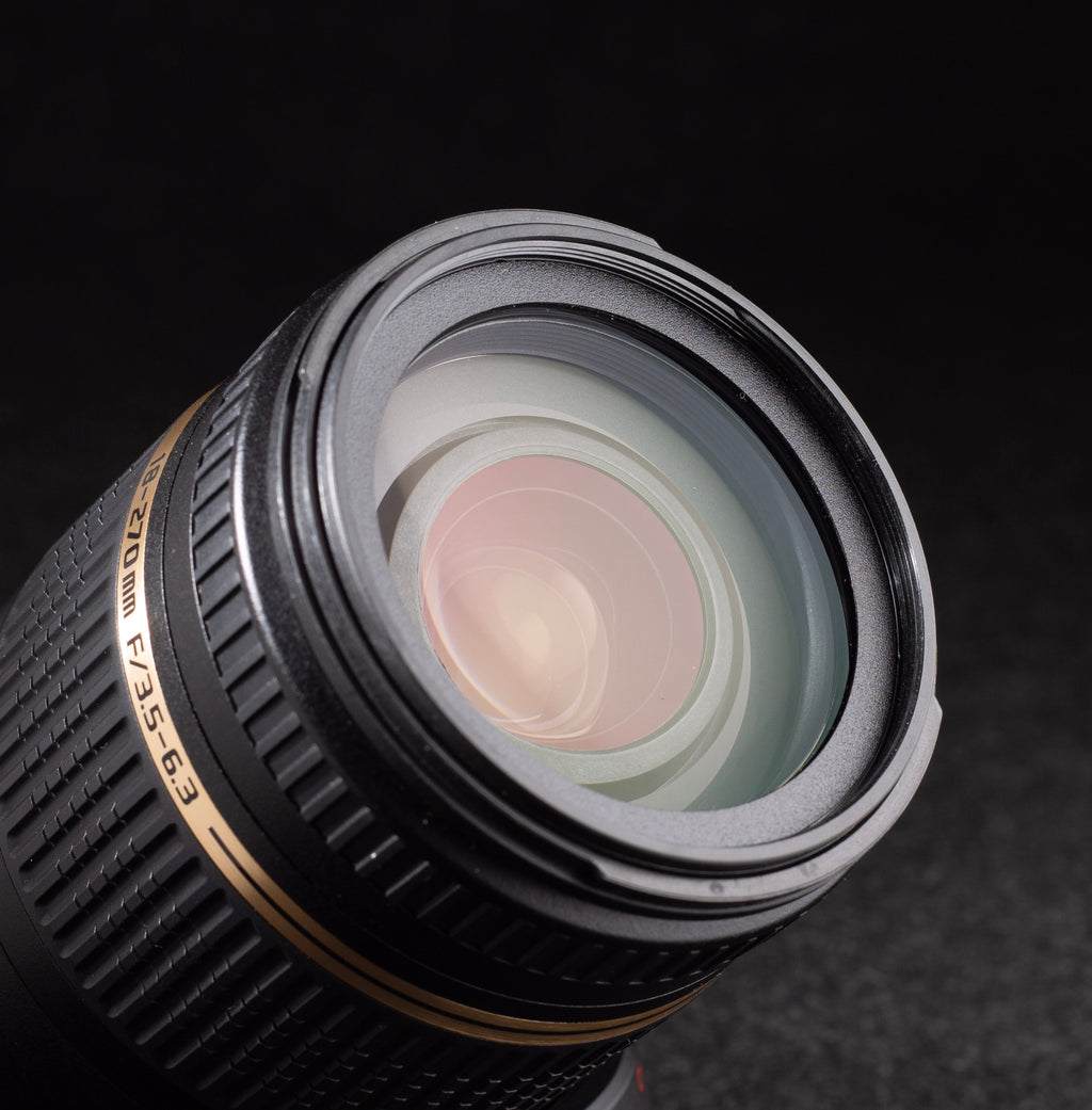 Tamron B008 AF 18-270mm f3.5-6.3 Di II VC PZD