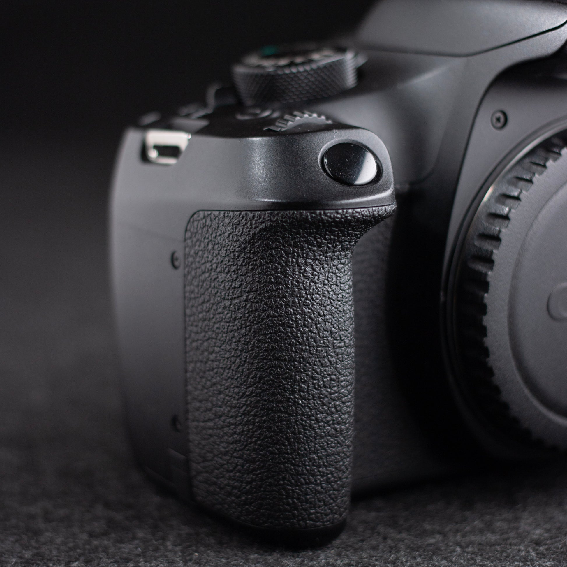 Canon EOS Rebel T6 18MP Digital SLR