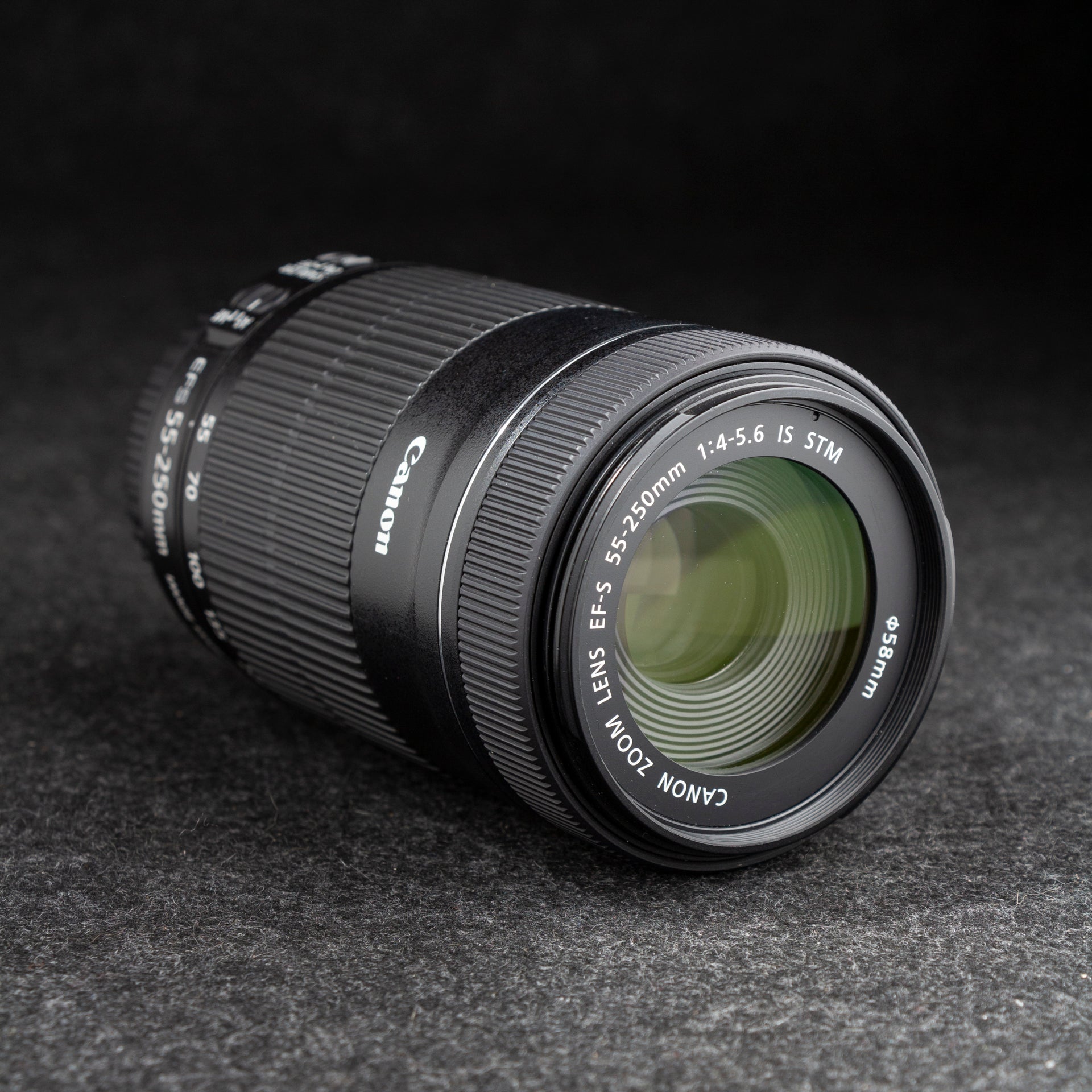 Canon EF-S 55-250mm f4-5.6 IS STM