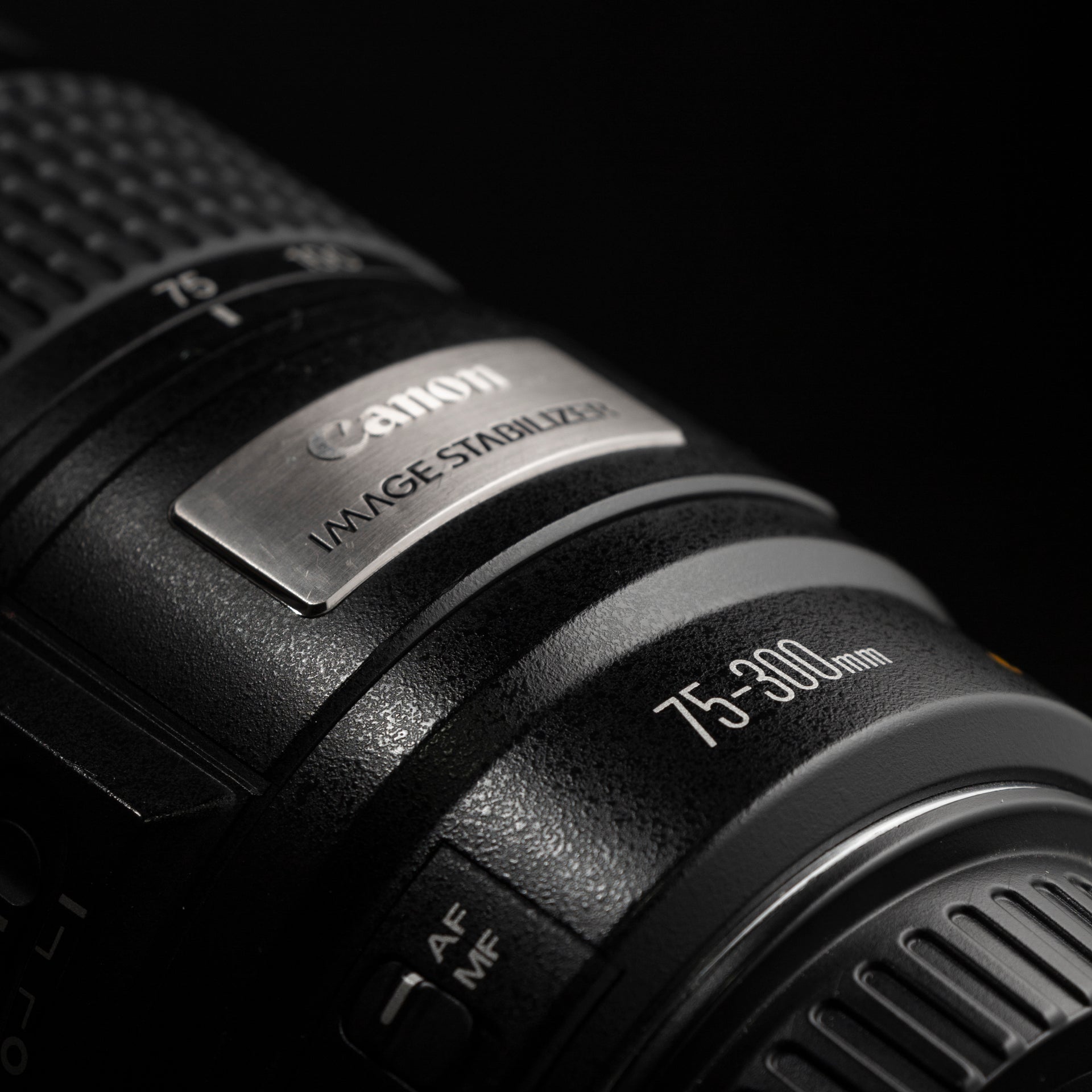 Canon EF 75-300mm f4-5.6 IS USM