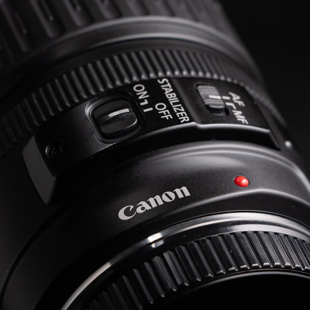 Canon EF 28-135mm f/3.5-5.6 IS USM Macro