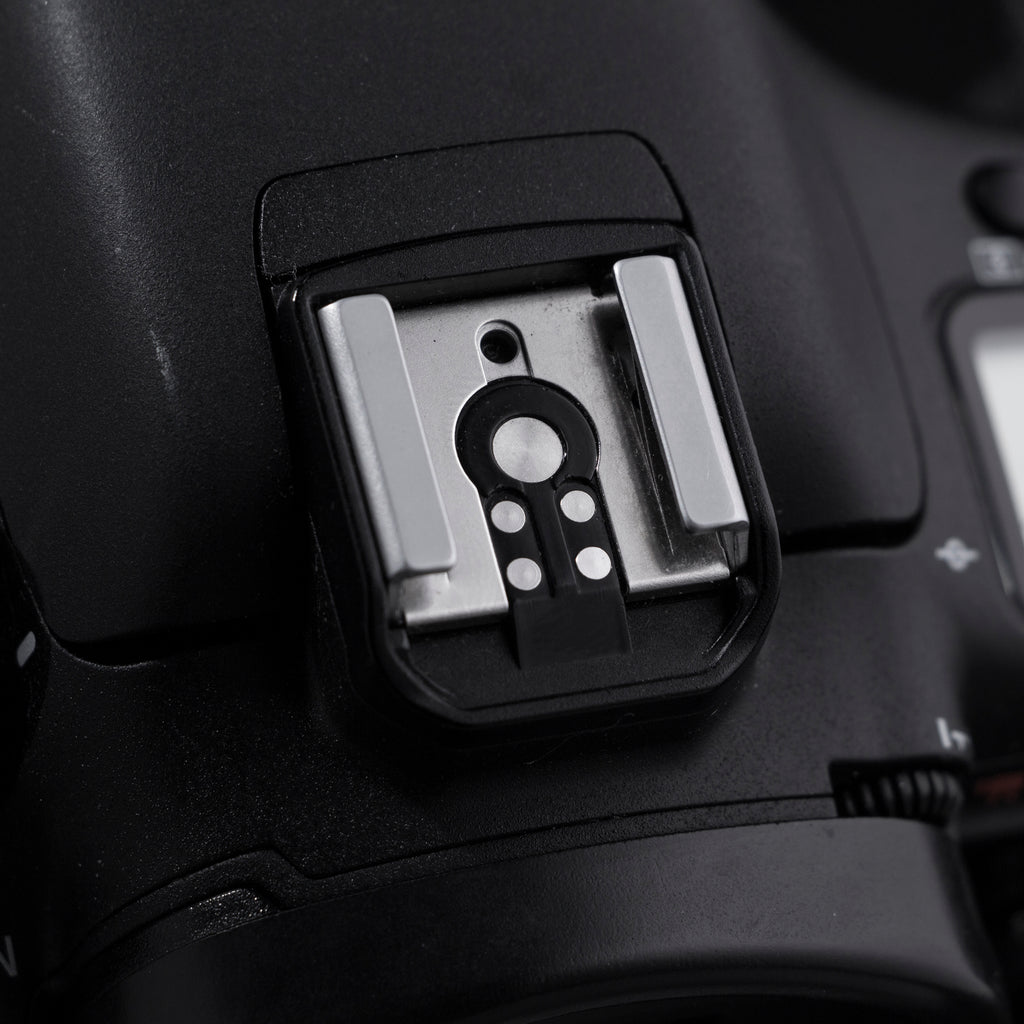 Canon EOS 7D 18MP Digital SLR
