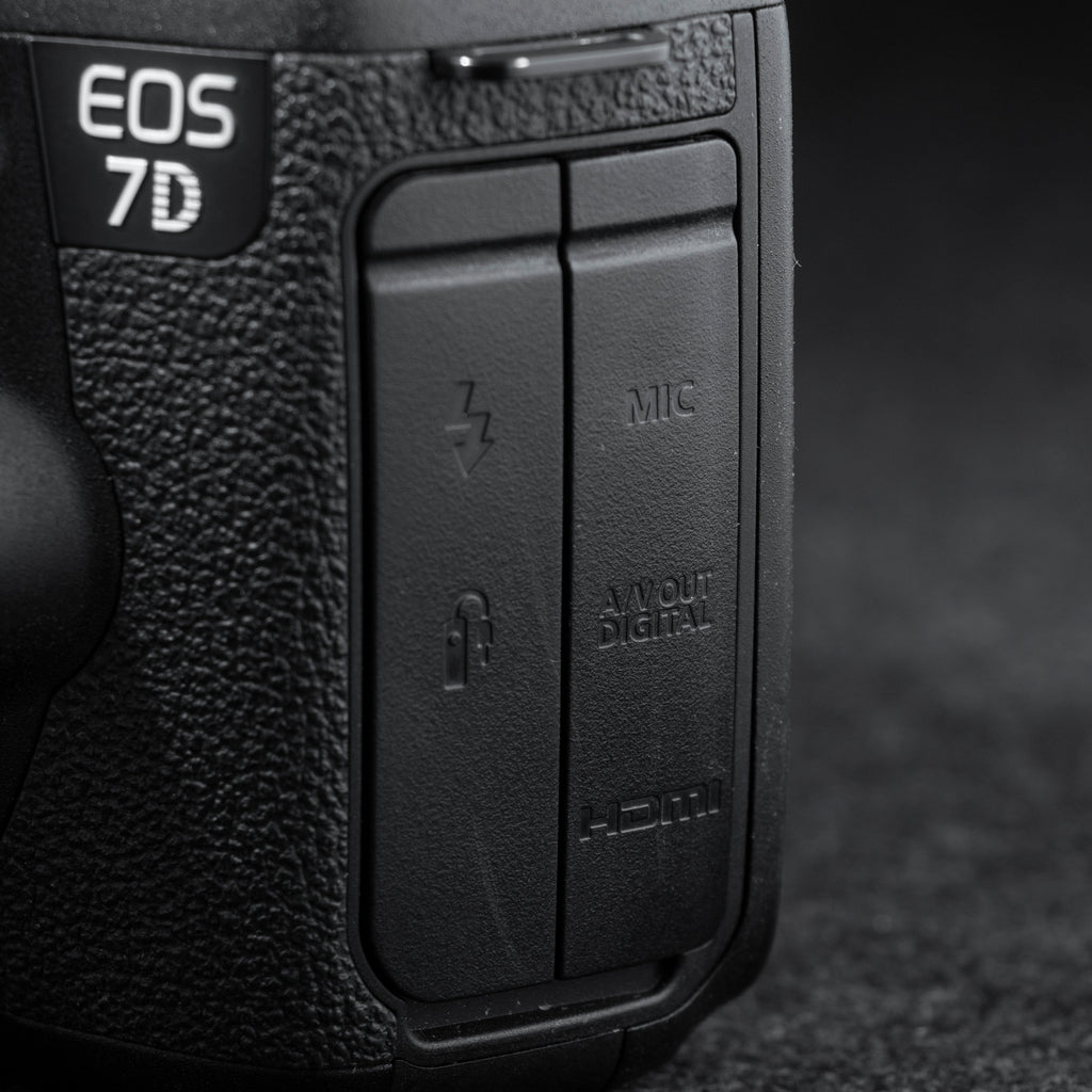 Canon EOS 7D 18MP Digital SLR