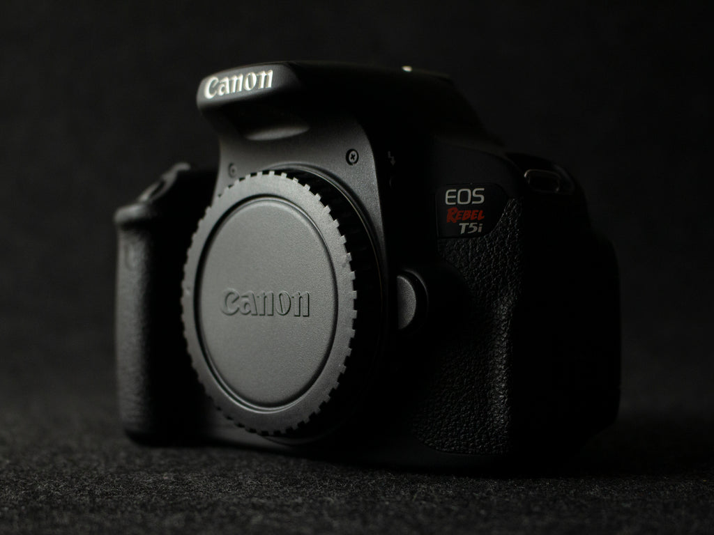 Canon EOS Rebel T5i 18MP