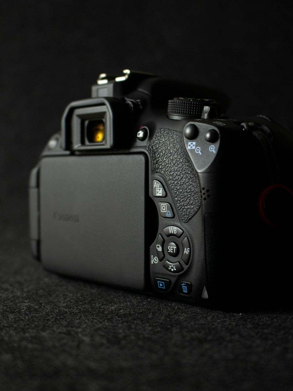 Canon EOS Rebel T5i 18MP