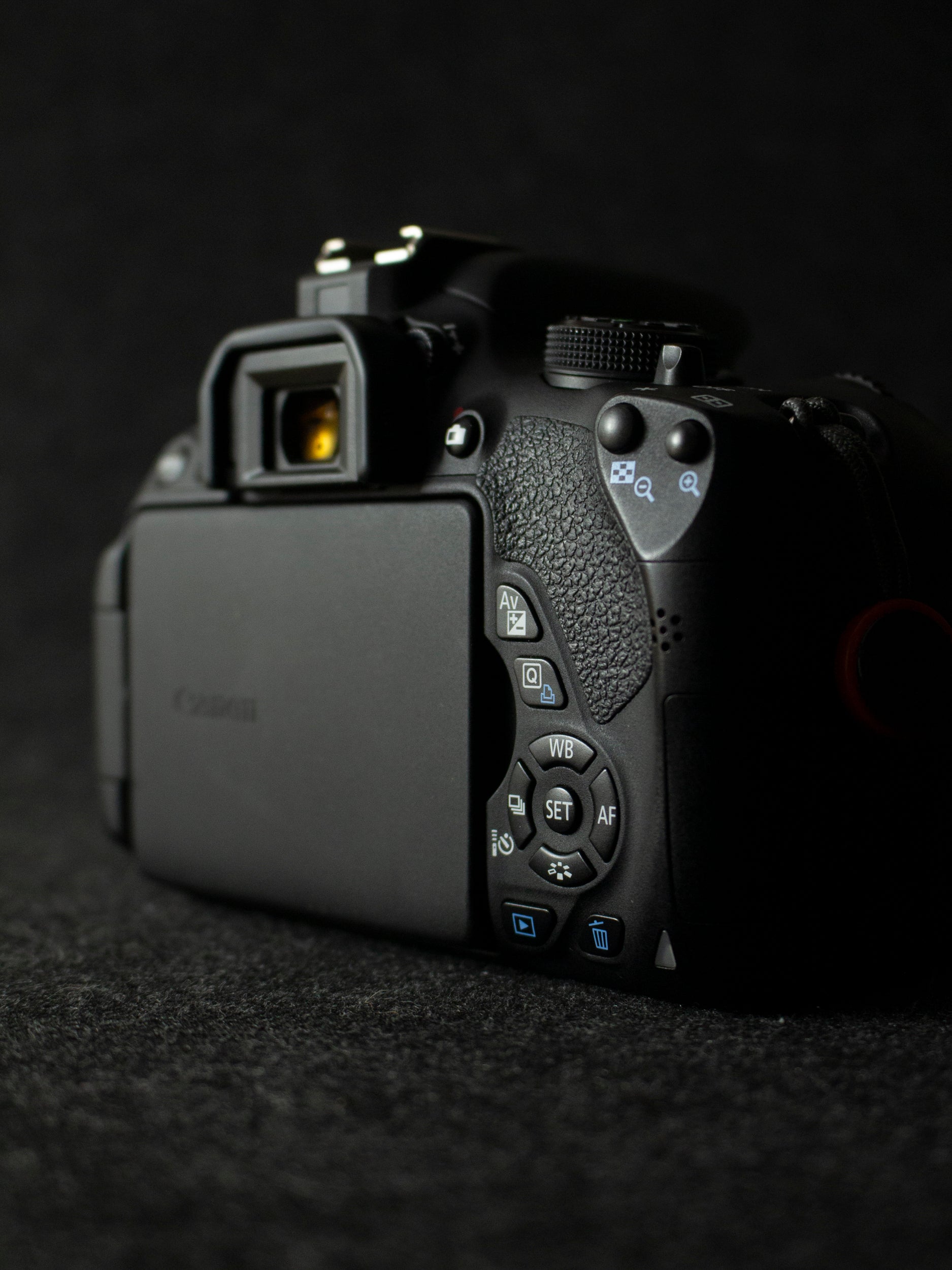 Canon EOS Rebel T5i 18MP