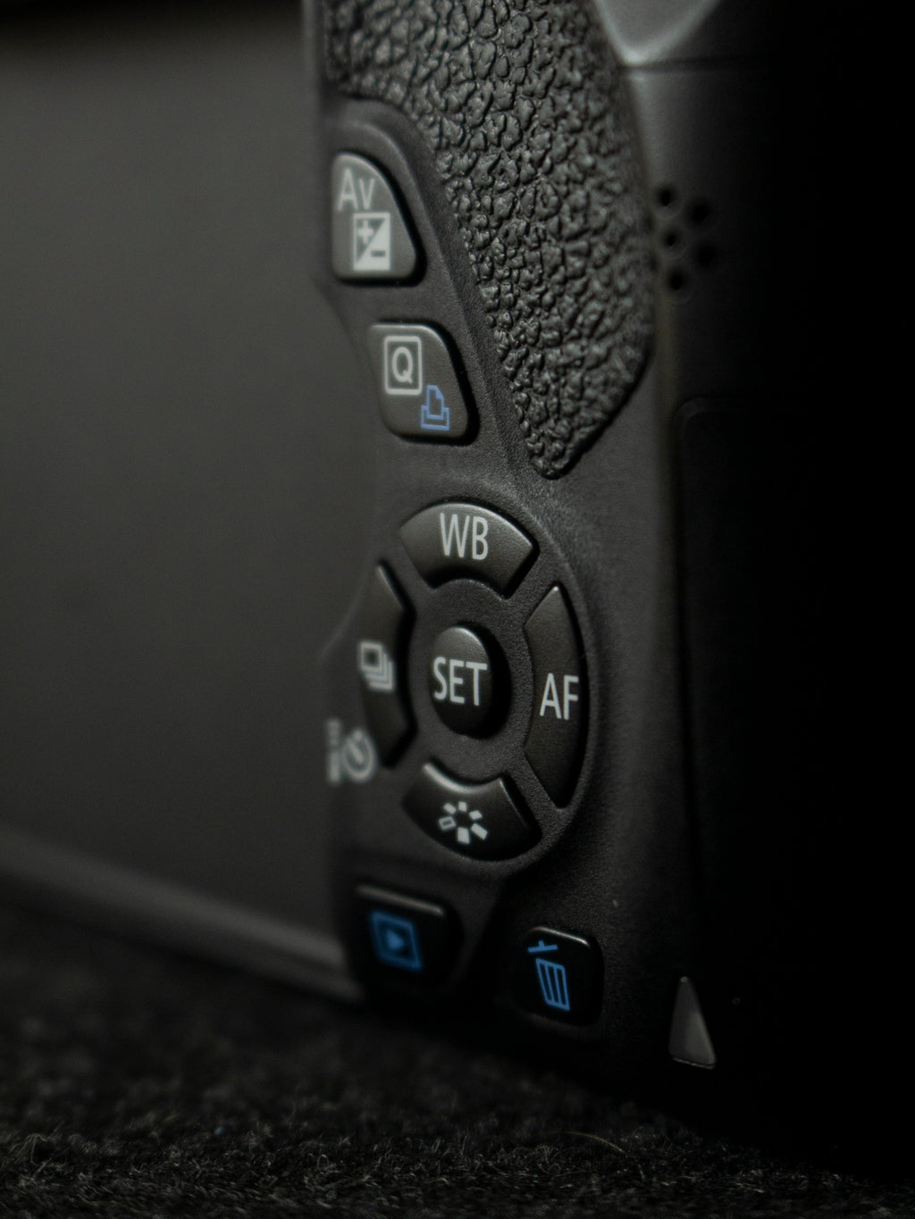 Canon EOS Rebel T5i 18MP