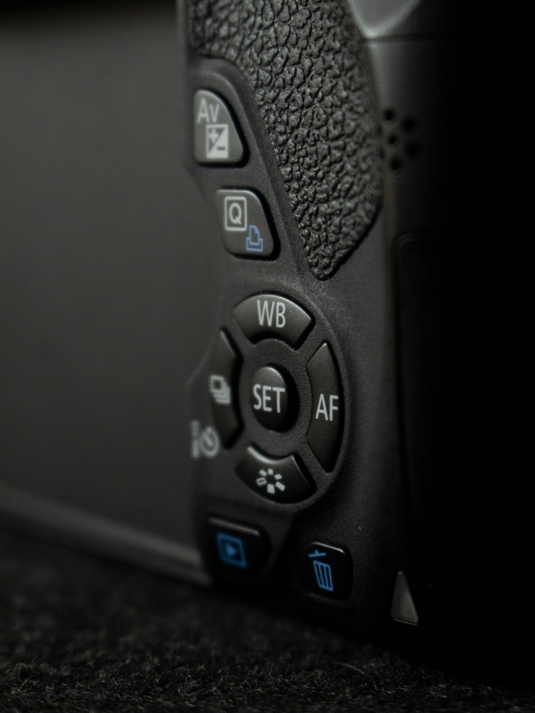 Canon EOS Rebel T5i 18MP