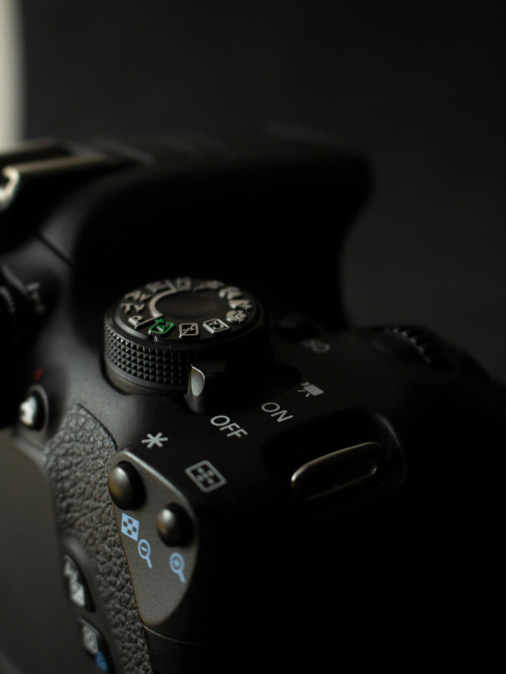 Canon EOS Rebel T5i 18MP