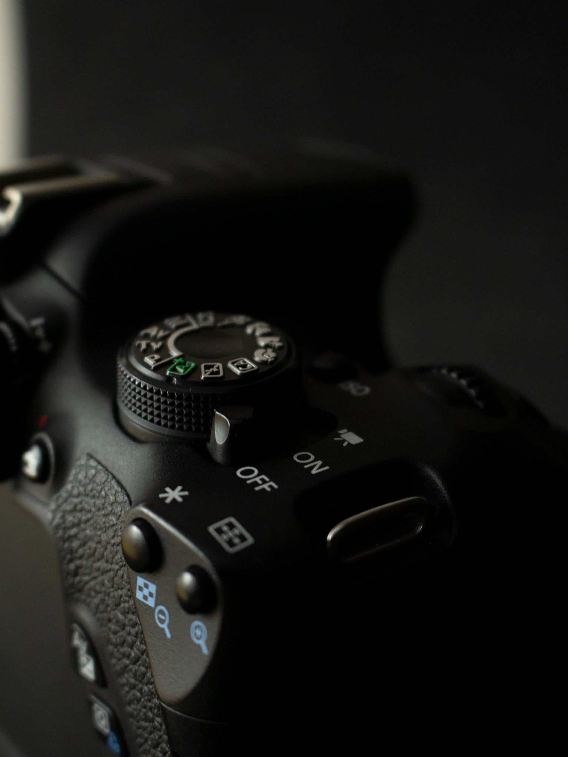 Canon EOS Rebel T5i 18MP