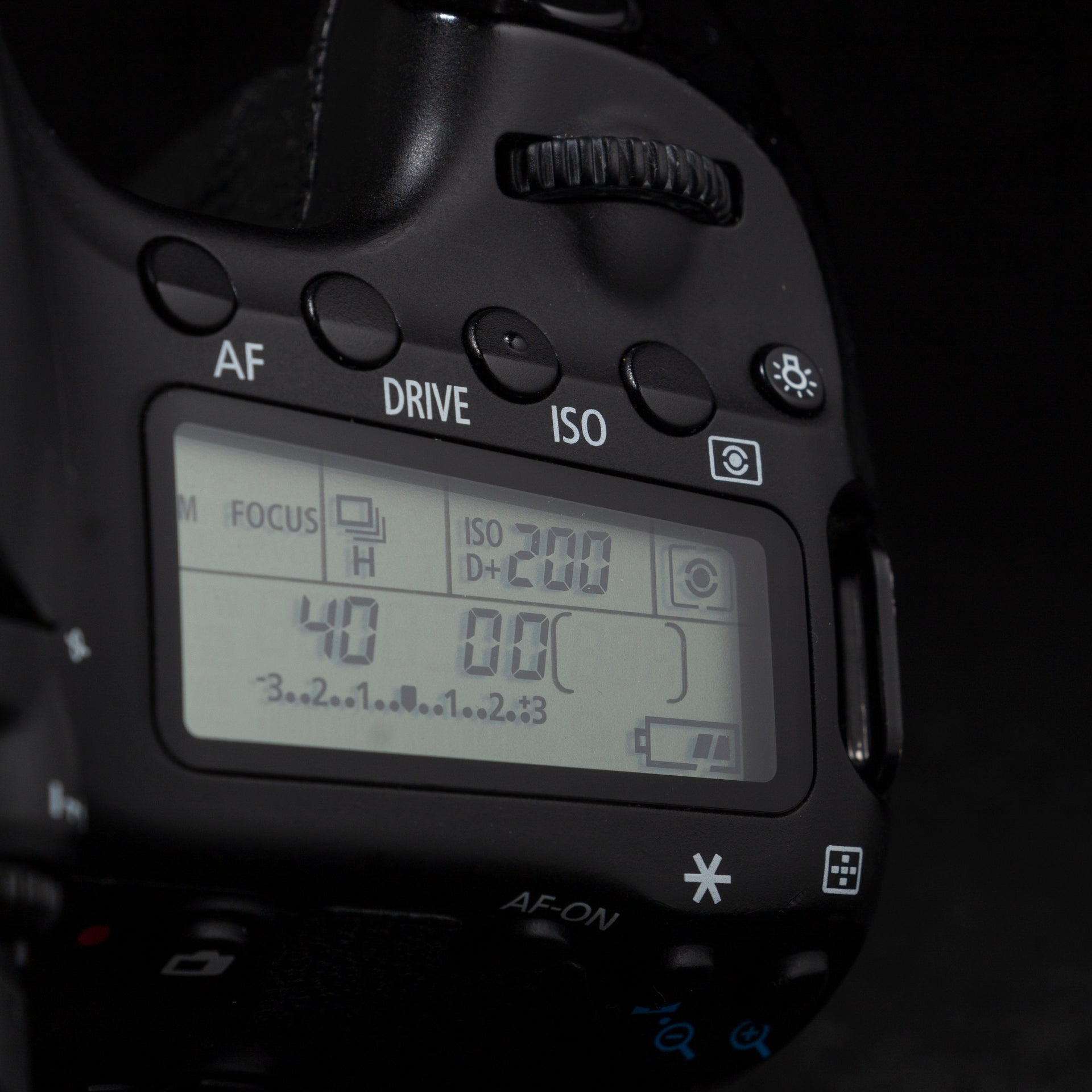Canon EOS 60D 18MP Digital SLR