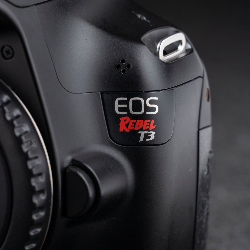 Canon EOS Rebel T3 12.2MP