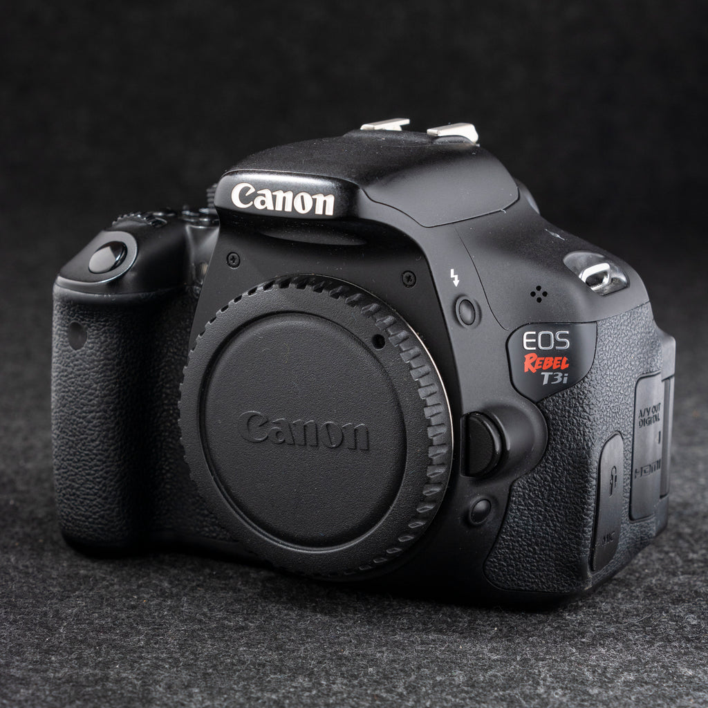 Canon EOS Rebel T3i 18MP