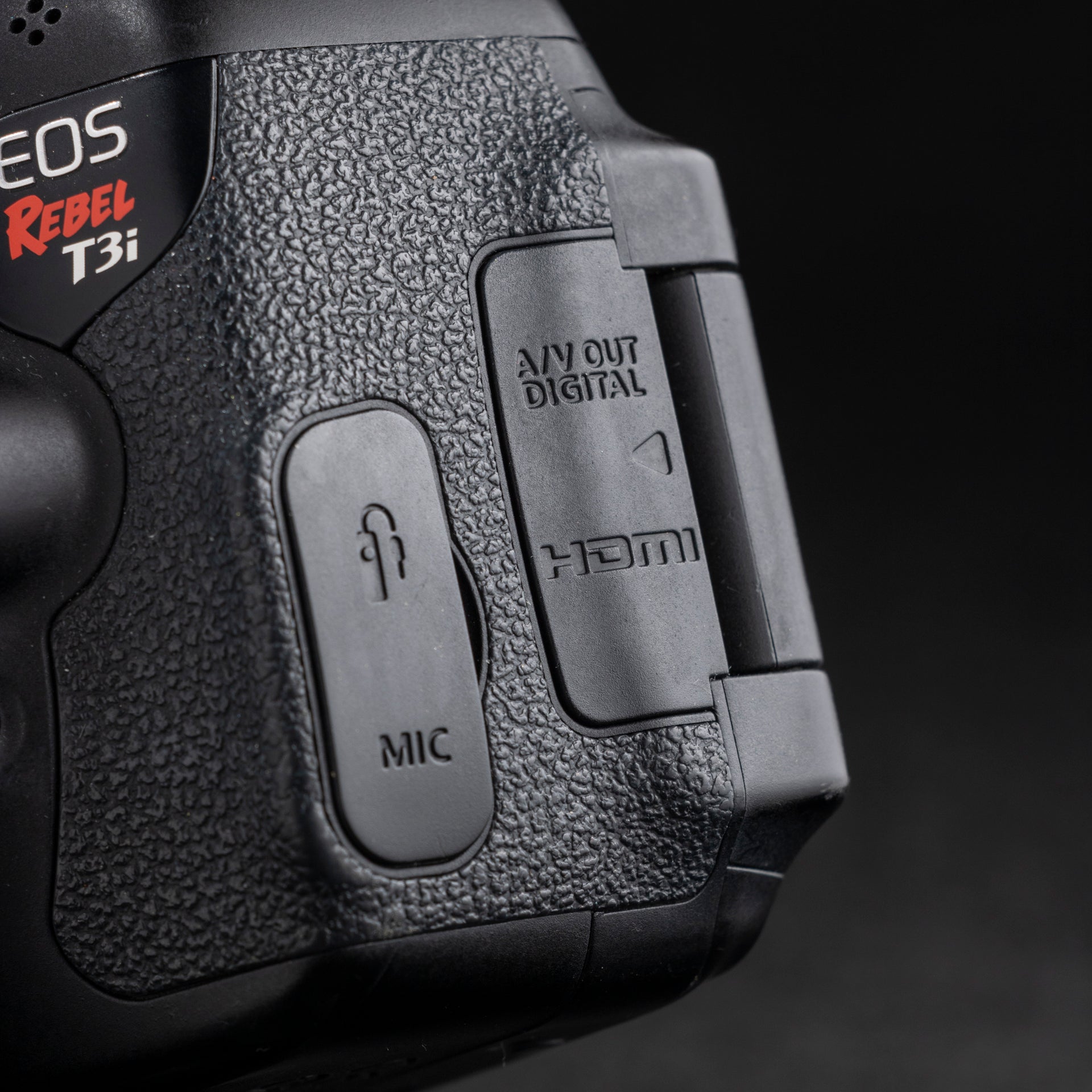 Canon EOS Rebel T3i 18MP