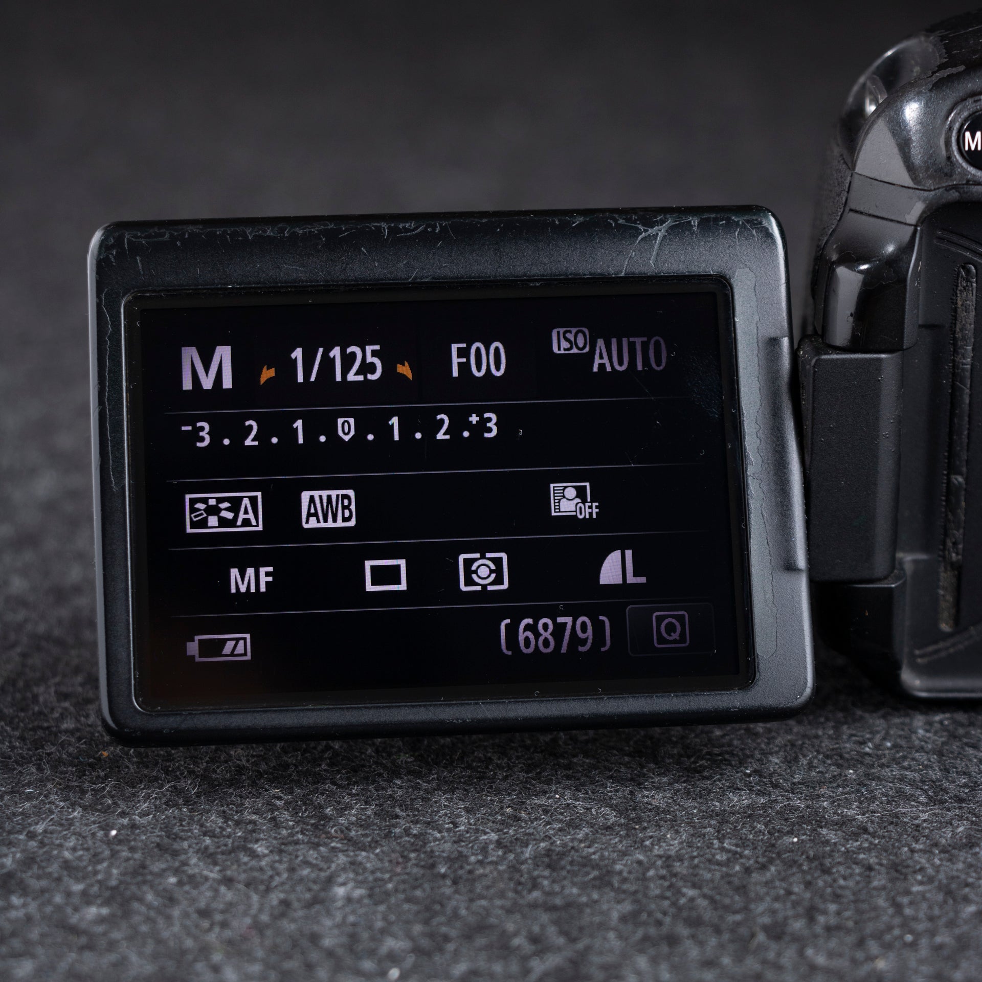 Canon EOS Rebel T4i 18MP