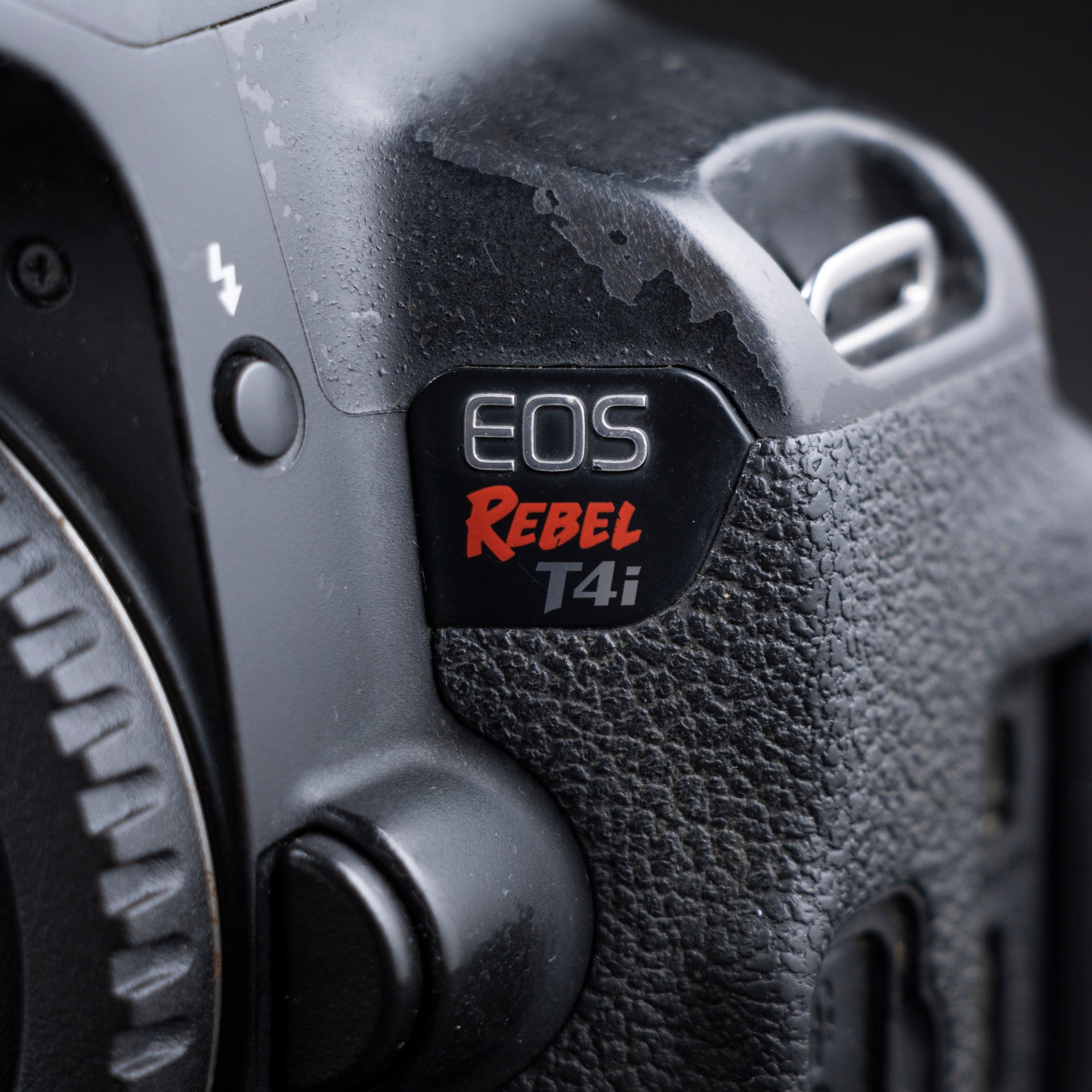 Canon EOS Rebel T4i 18MP