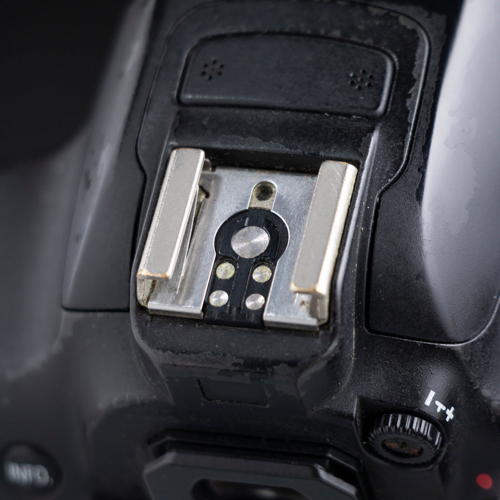 Canon EOS Rebel T4i 18MP