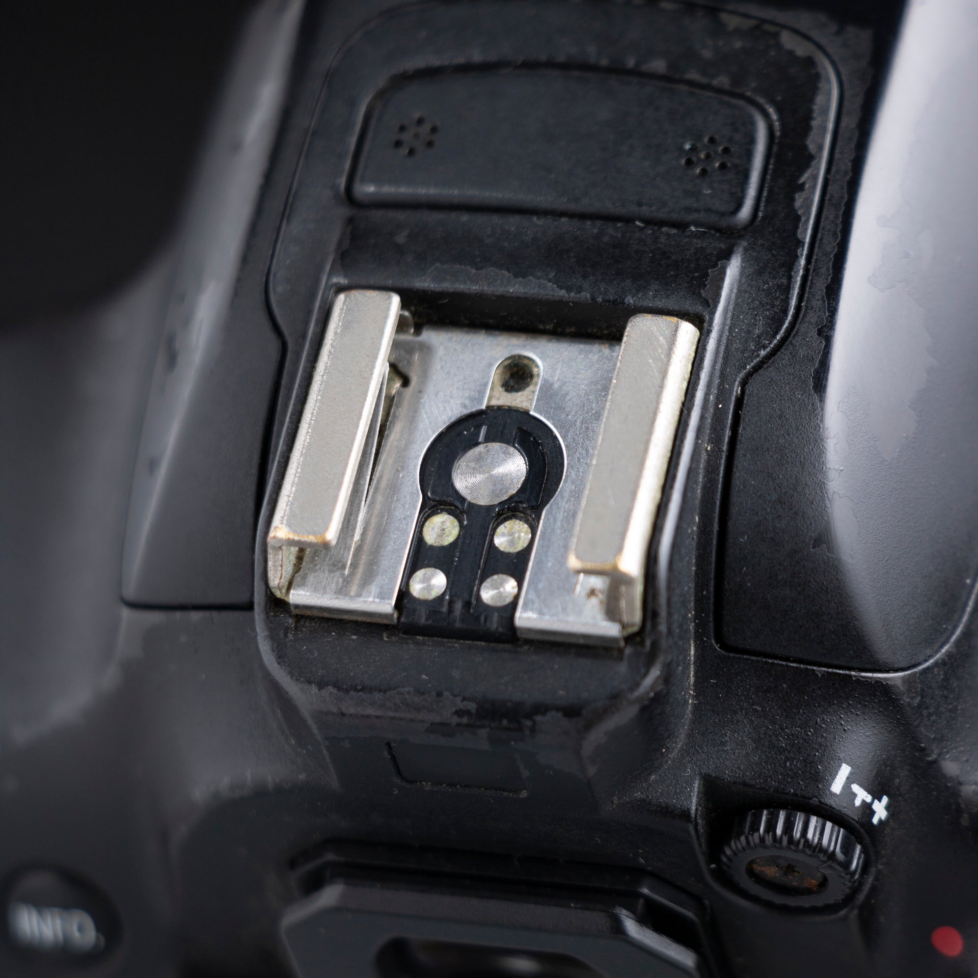 Canon EOS Rebel T4i 18MP