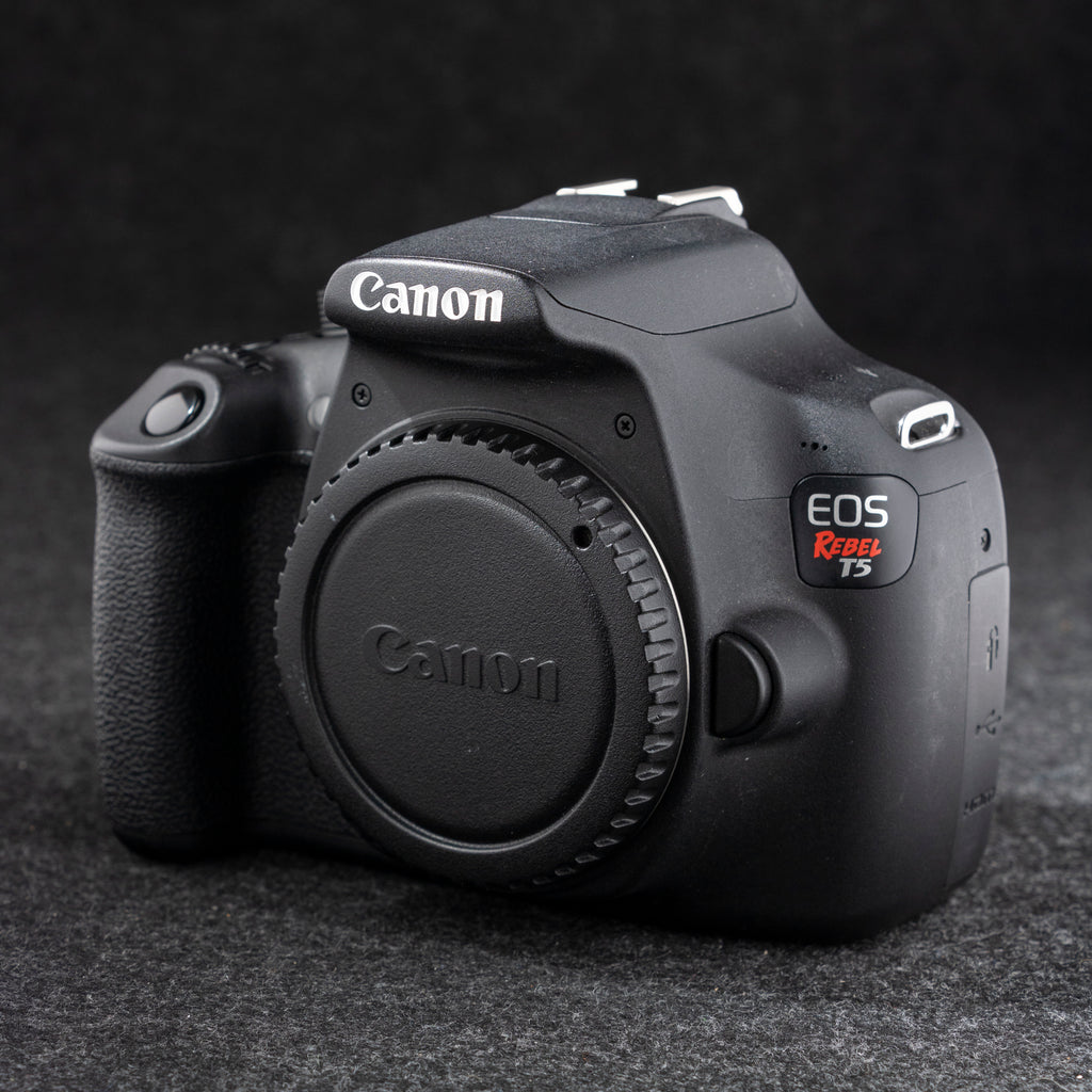 Canon EOS Rebel T5 18MP