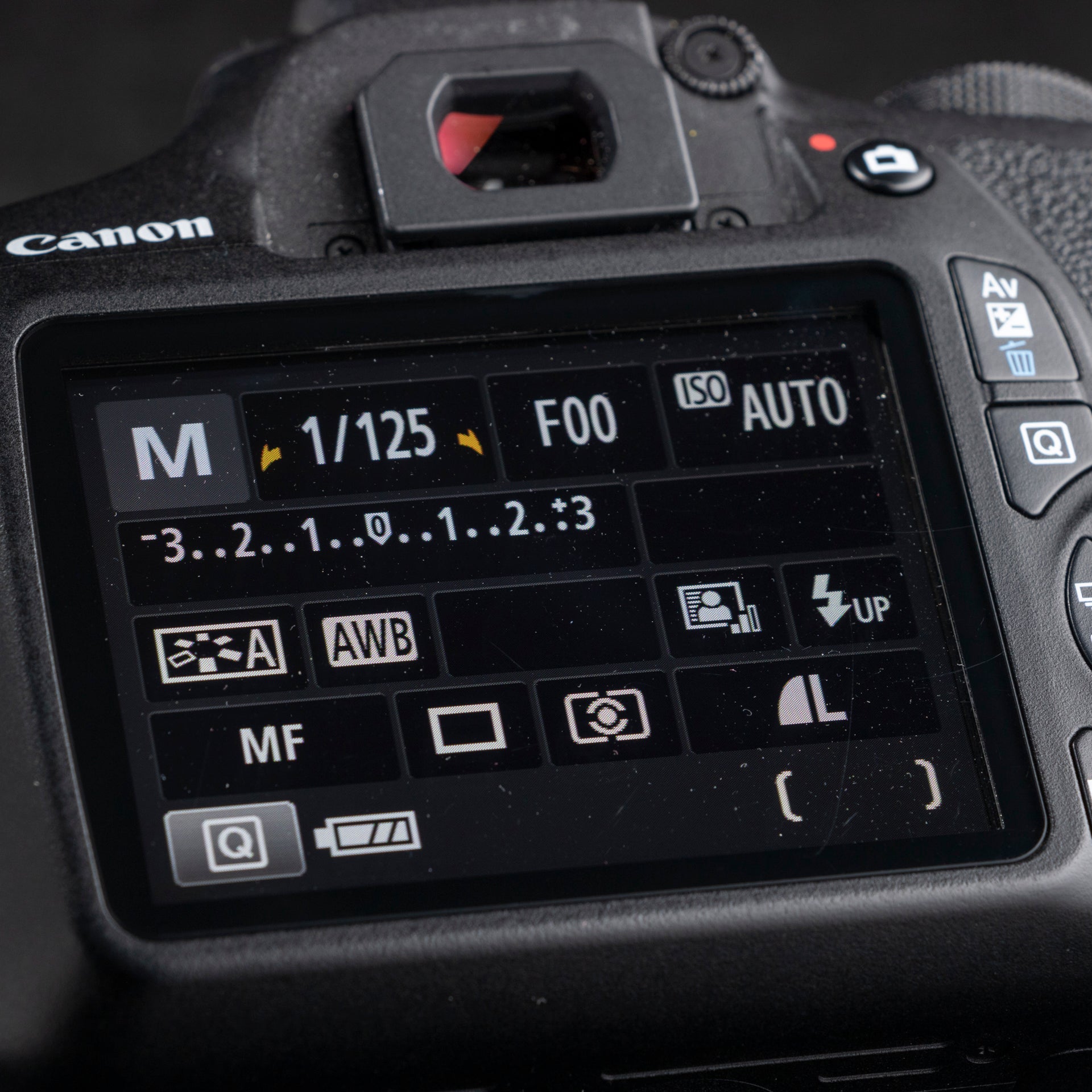 Canon EOS Rebel T5 18MP