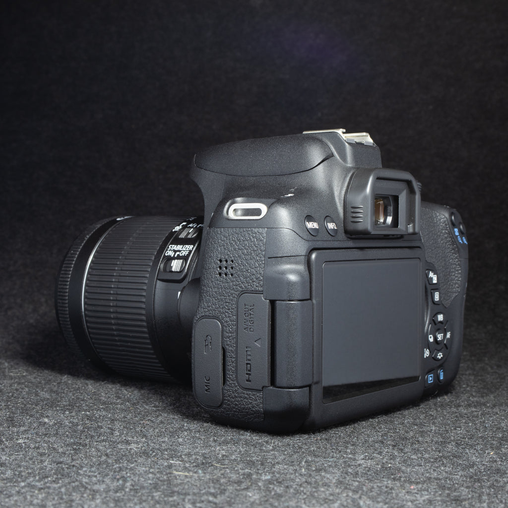 Canon EOS Rebel T6i 24.2MP