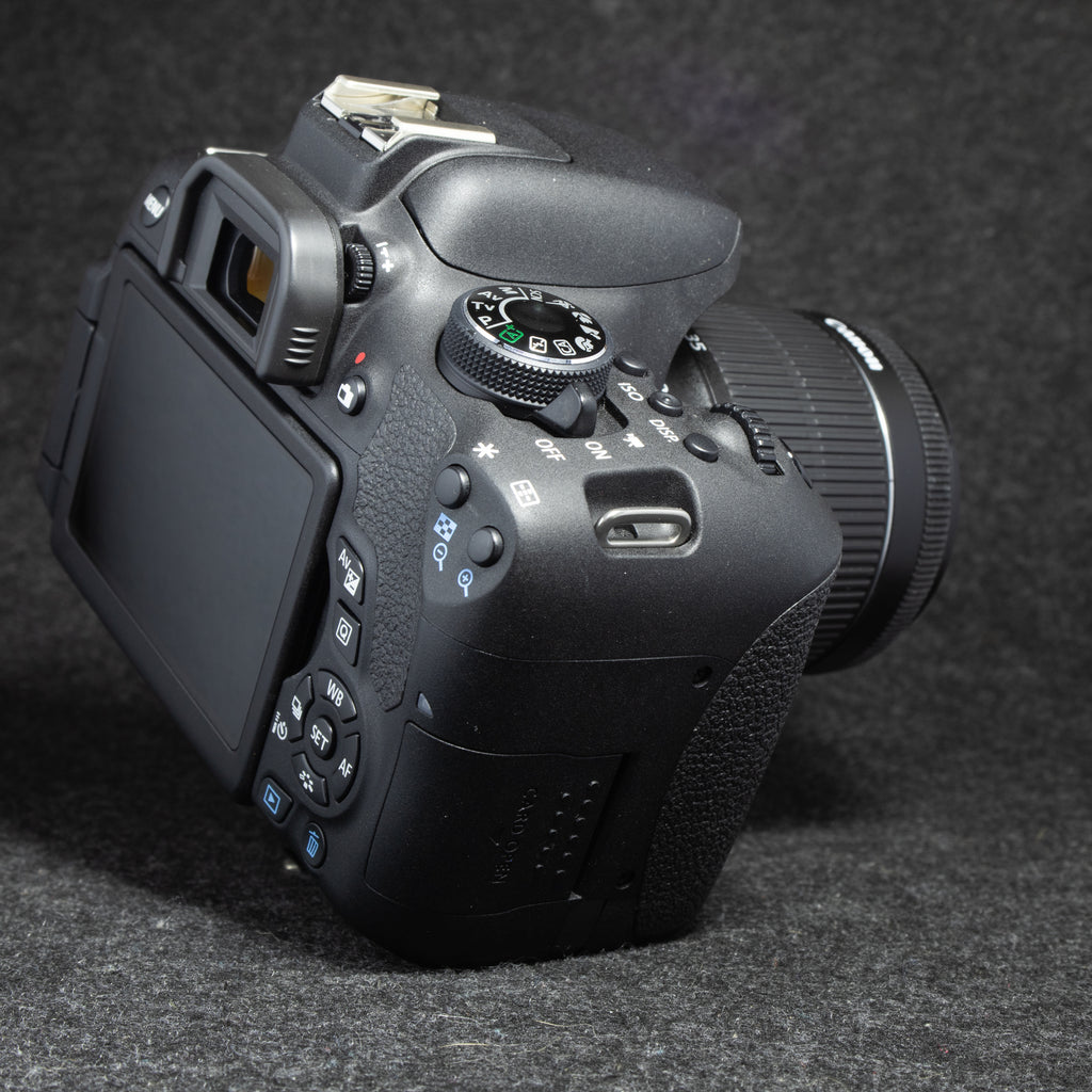 Canon EOS Rebel T6i 24.2MP
