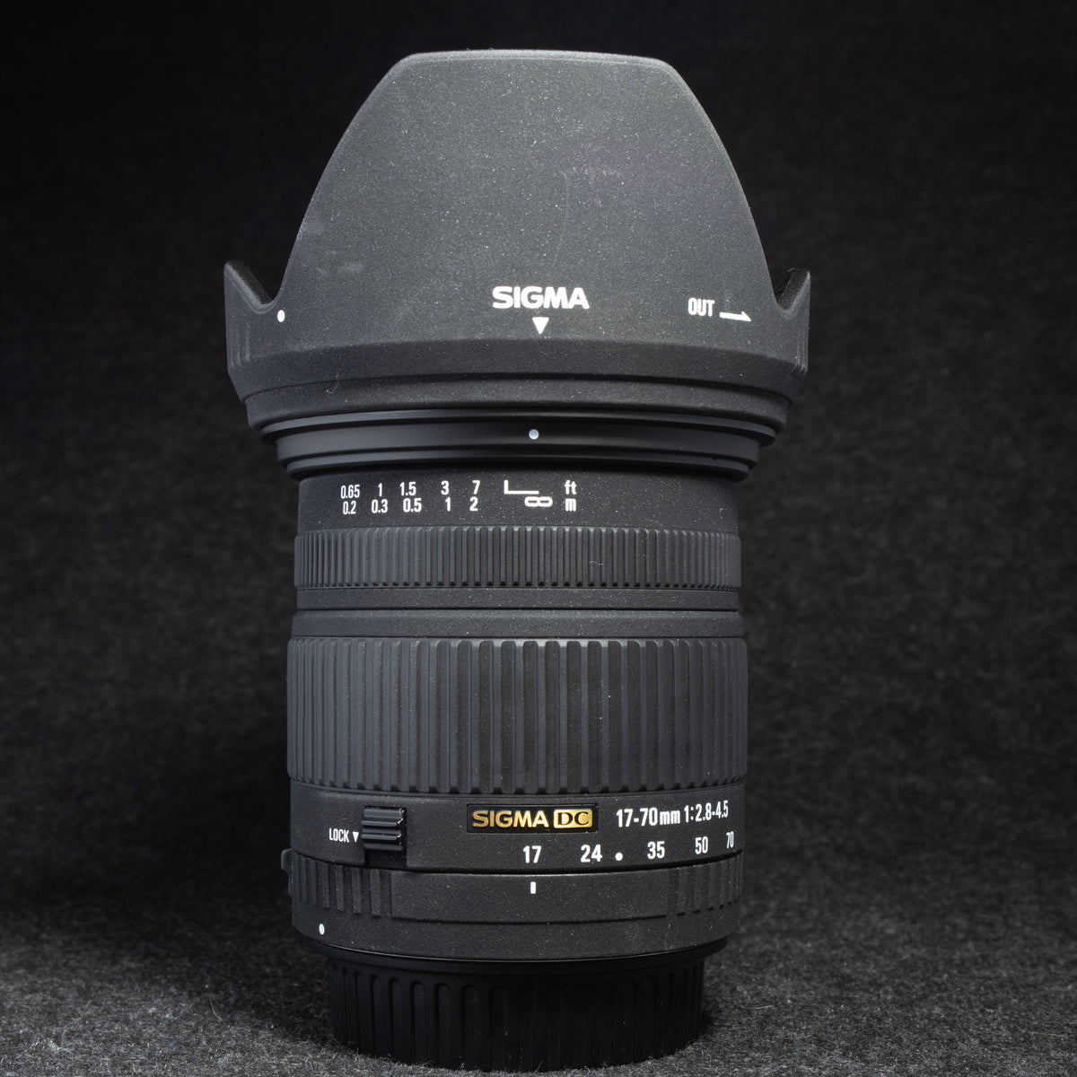 Sigma 17-70mm f/2.8-4.5 DC IF
