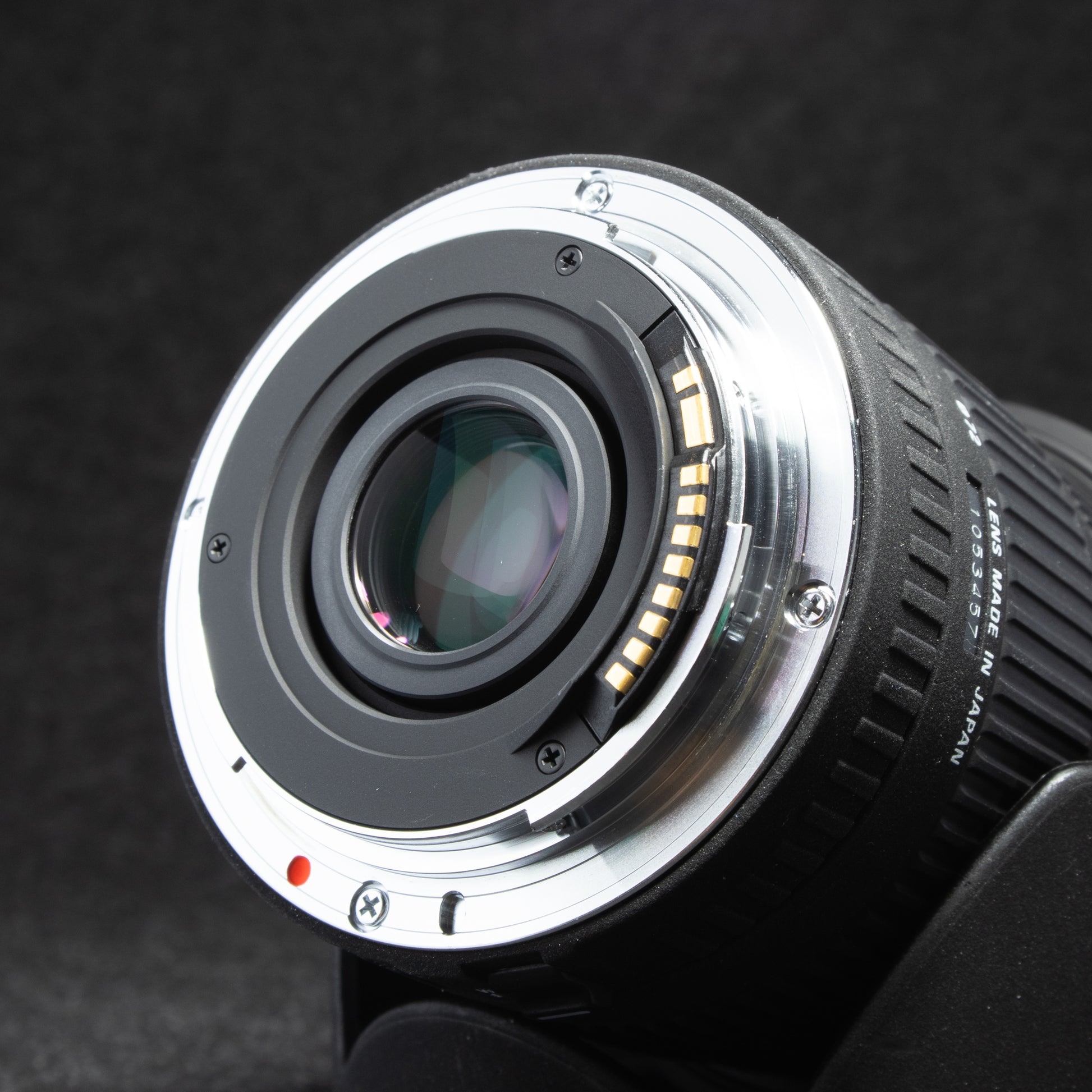 Sigma 17-70mm f/2.8-4.5 DC IF