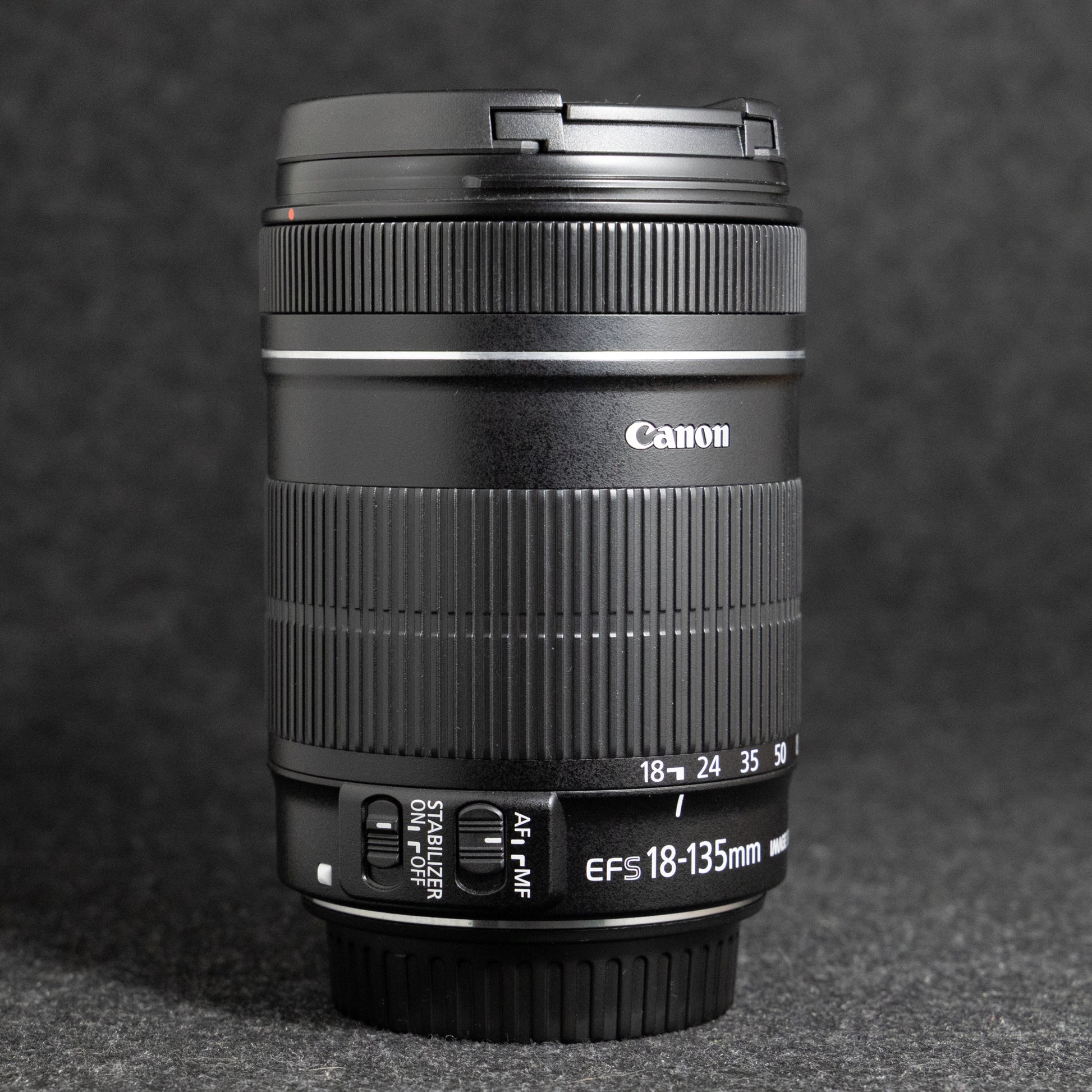Canon EF-S 18-135mm f3.5-5.6 IS