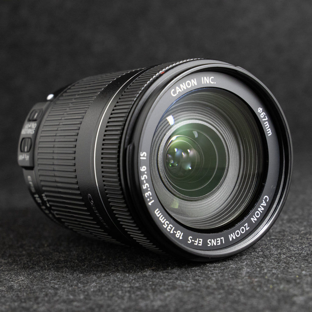 Canon EF-S 18-135mm f3.5-5.6 IS