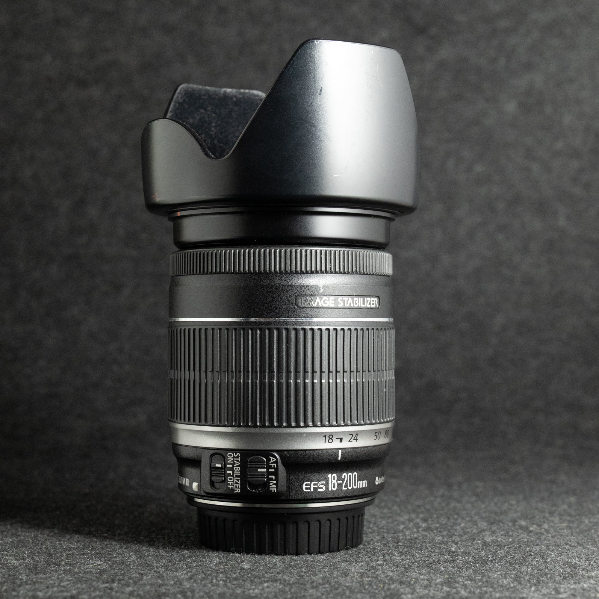 Canon EF-S 18-200mm f3.5-5.6 IS – De Cámaras Panamá