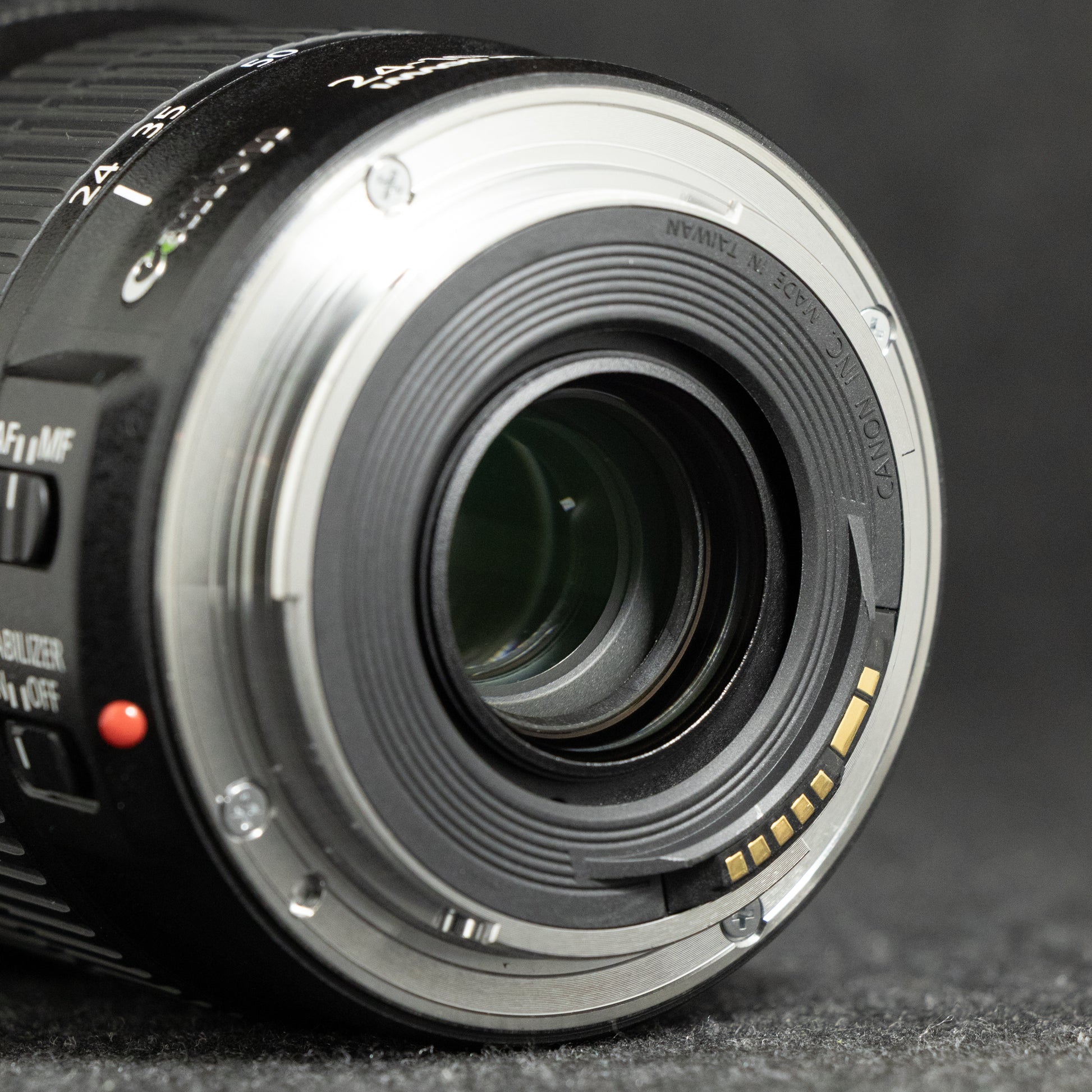 Canon EF 24-105mm F/3.5-5.6 IS STM