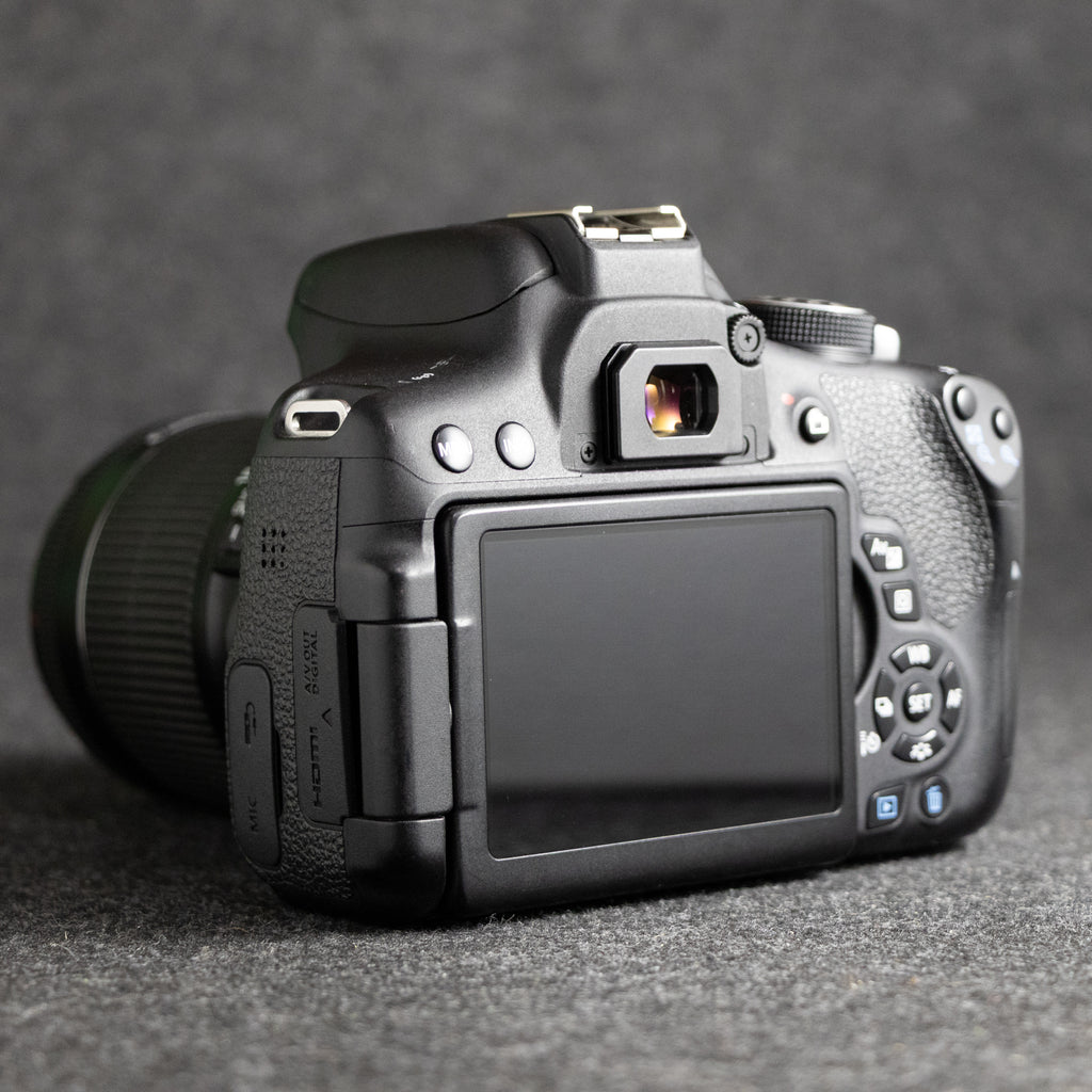 Canon EOS Rebel T6i 24.2MP
