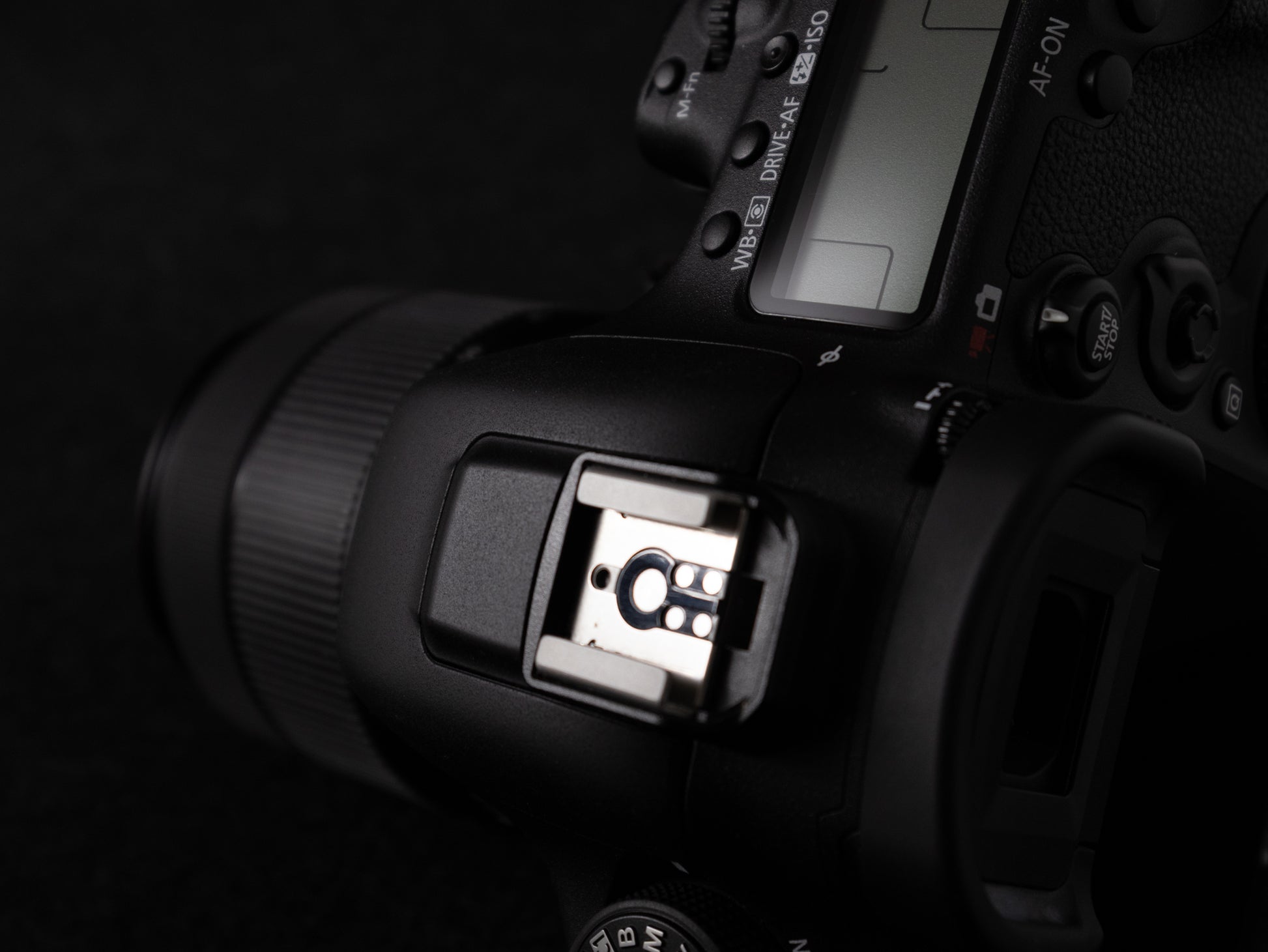 Canon EOS 7D MARK II 20.2 MP Digital SLR