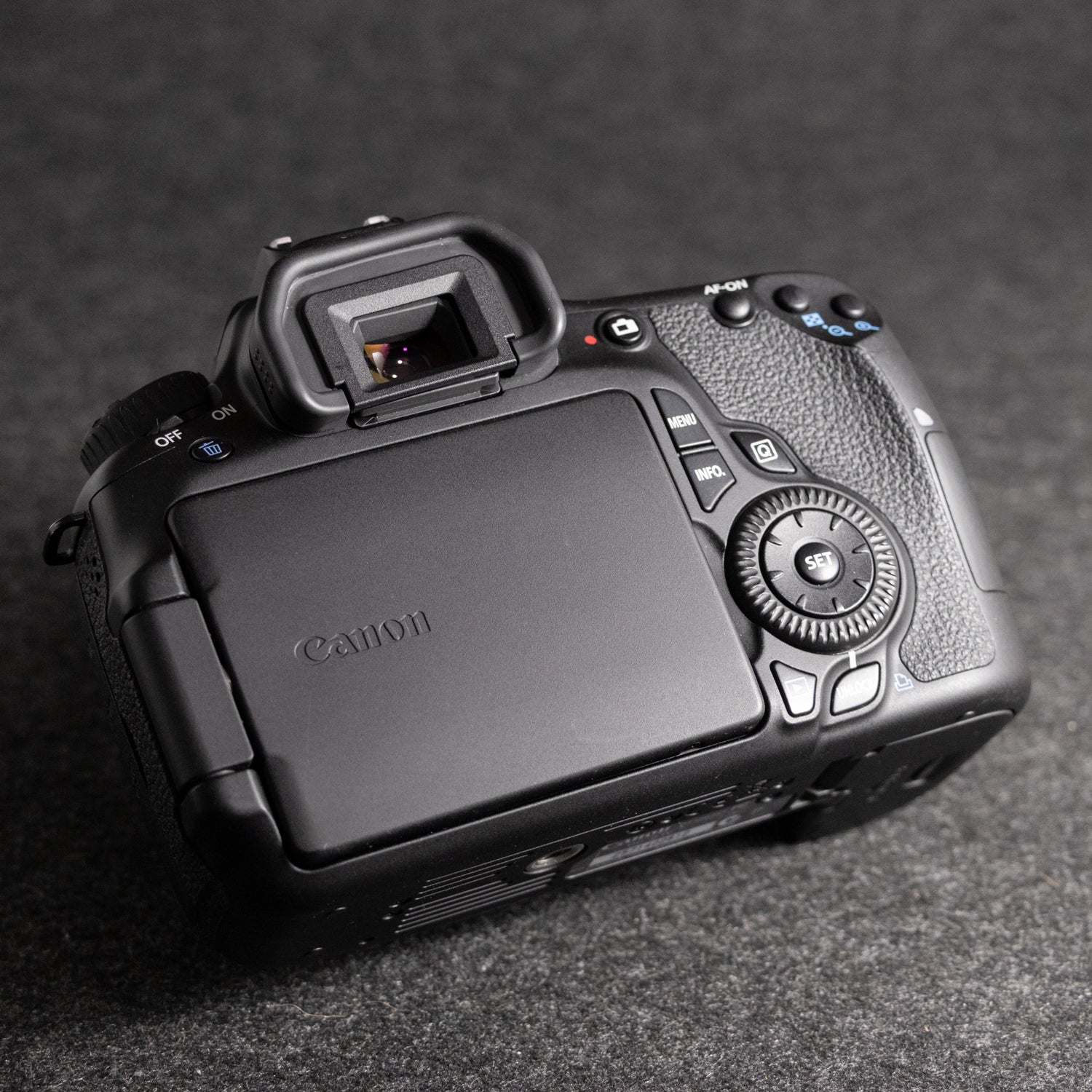 Canon EOS 60D 18MP Digital SLR