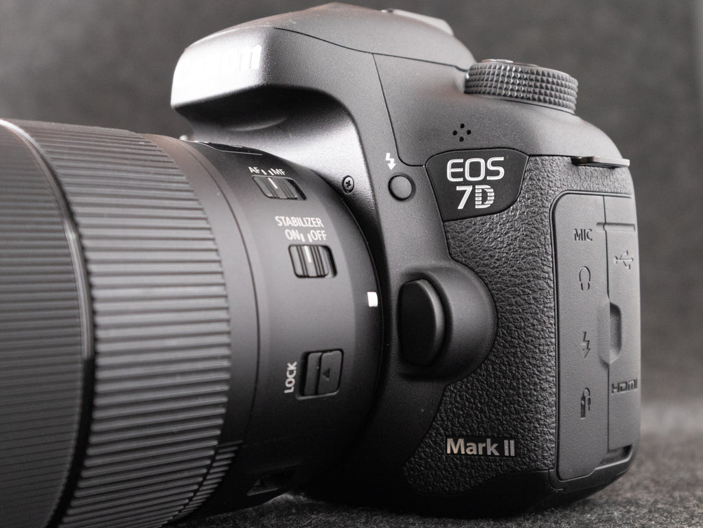 Canon EOS 7D MARK II 20.2 MP Digital SLR
