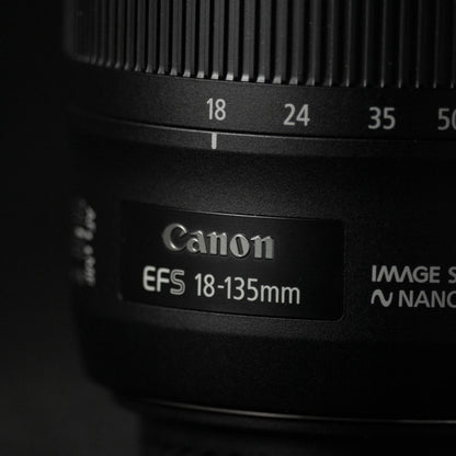 Canon EF-S 18-135mm f3.5-5.6 IS USM Nano