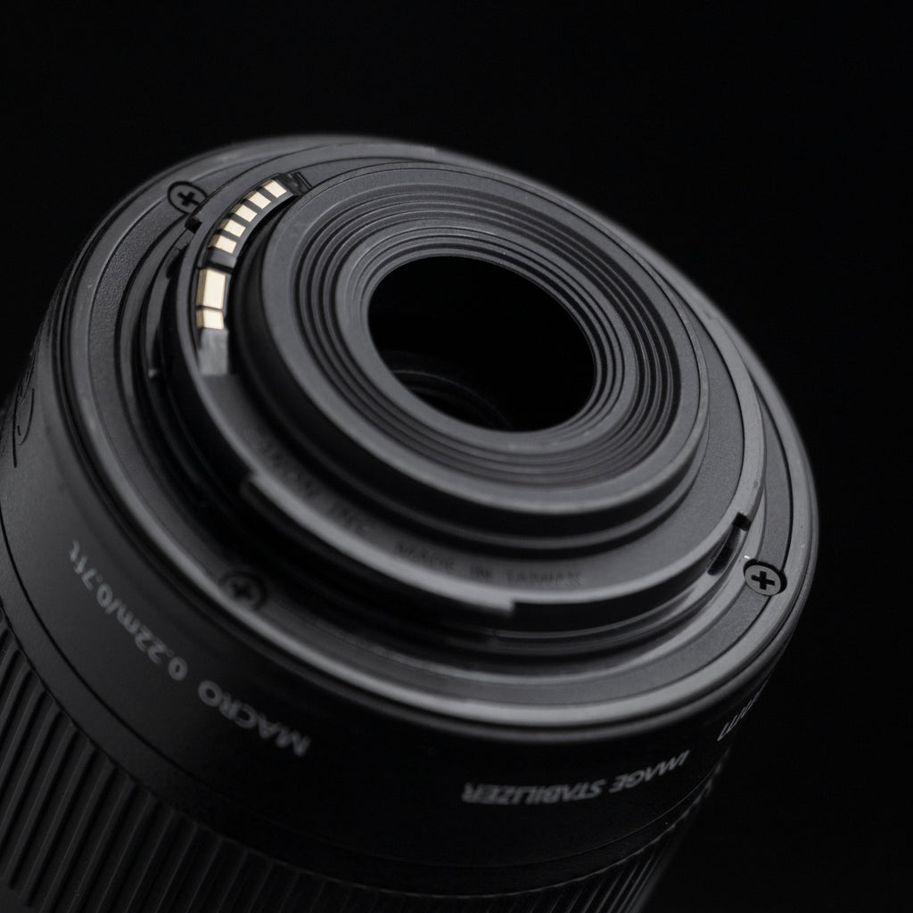 Canon EF-S 10-18mm f4.5-5.6 IS STM