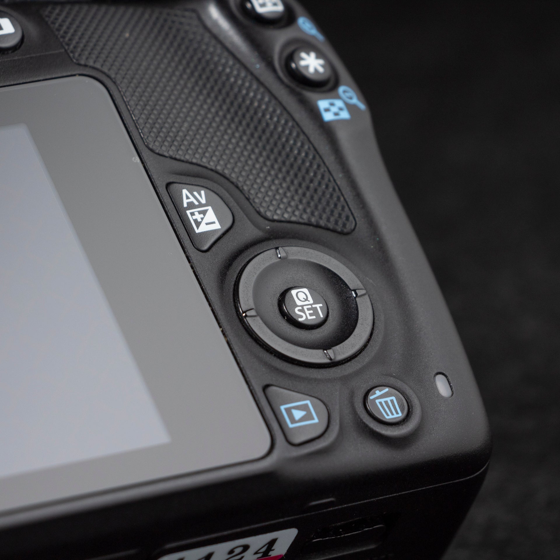 Canon EOS Rebel SL1 18MP Digital SLR