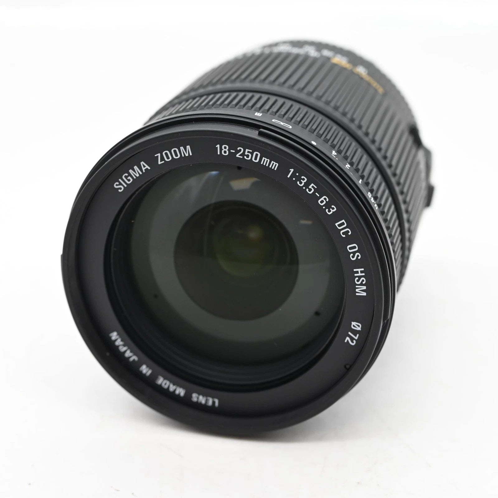 Sigma AF 18-250mm f3.5-6.3 DC Macro OS HSM