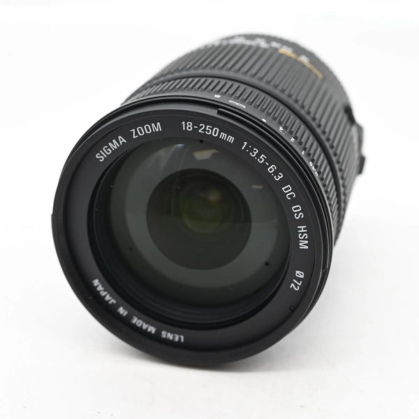 Sigma AF 18-250mm f3.5-6.3 DC Macro OS HSM