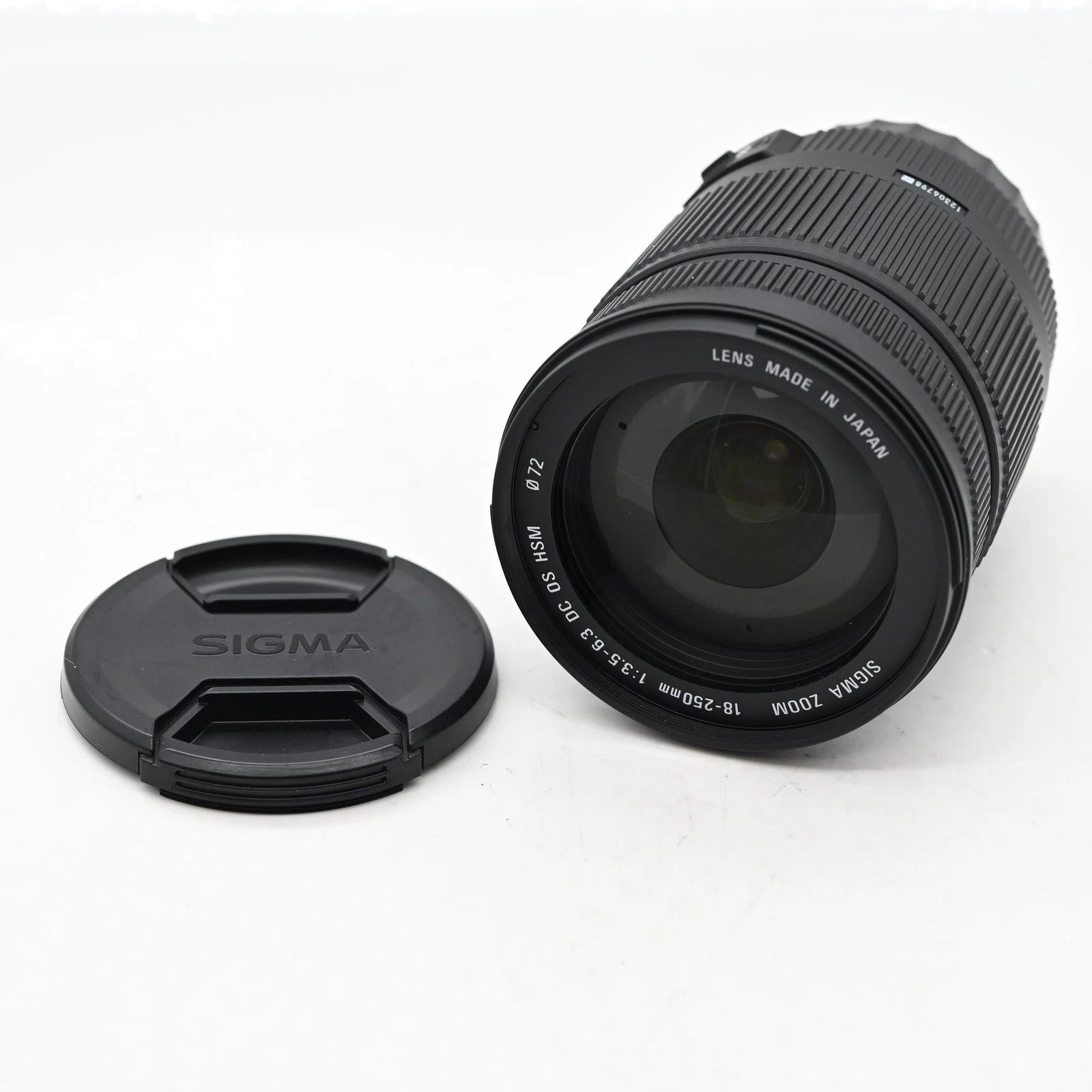 Sigma AF 18-250mm f3.5-6.3 DC Macro OS HSM