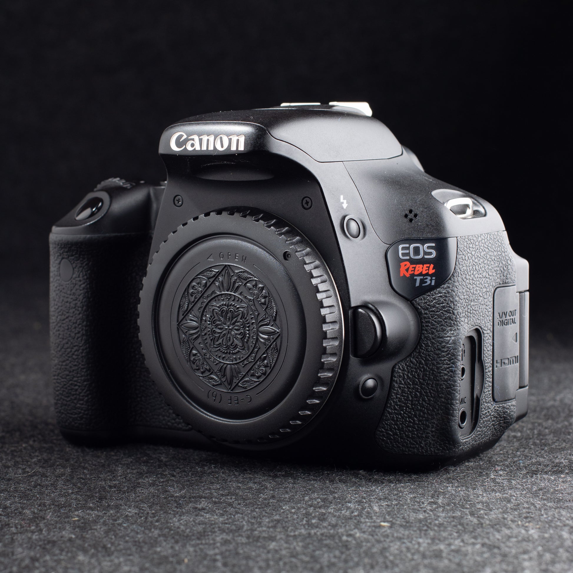 Canon EOS Rebel T3i 18MP
