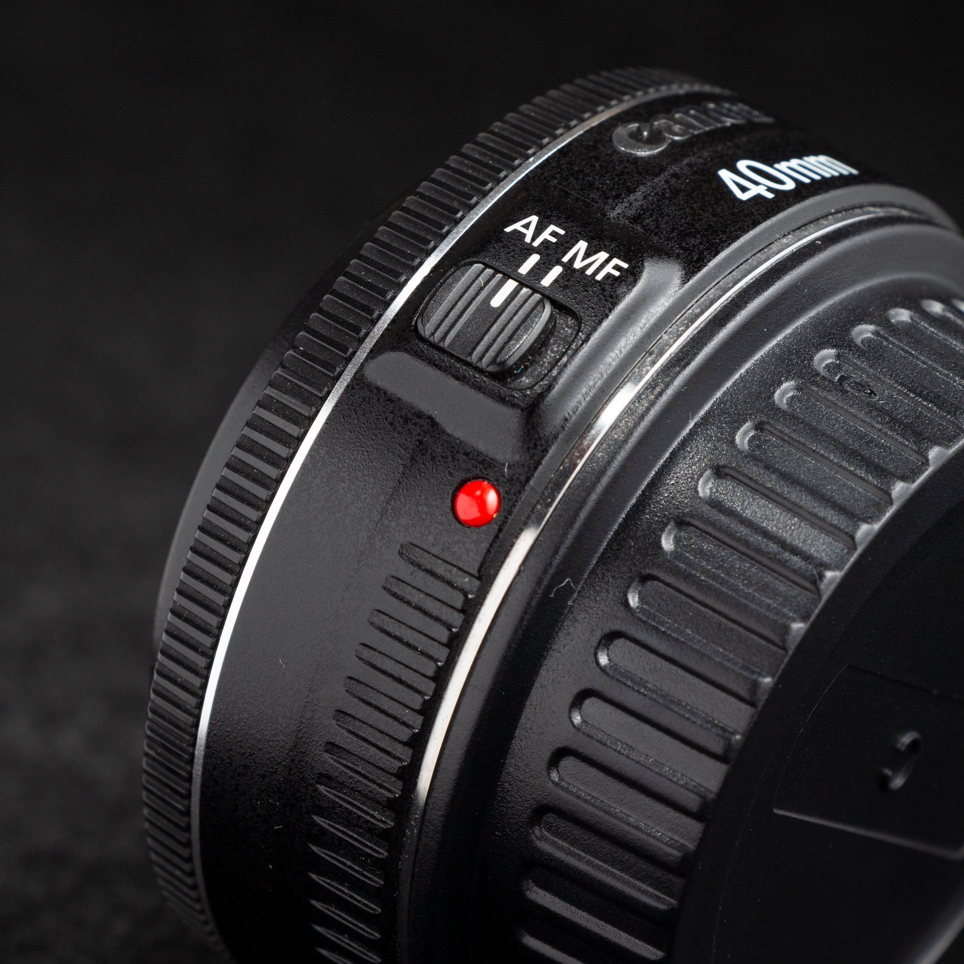 Canon EF 40mm f2.8 STM